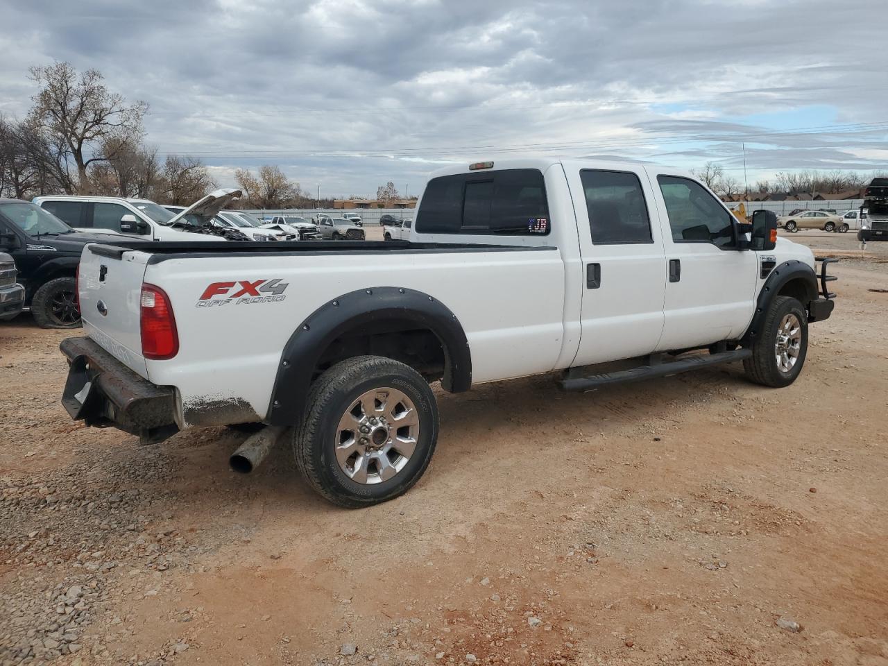 Photo 2 VIN: 1FTWW3BR7AEA03021 - FORD F350 