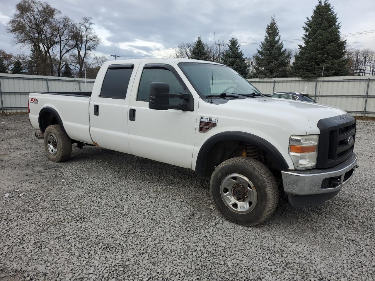 Photo 3 VIN: 1FTWW3BR8AEA24623 - FORD F350 