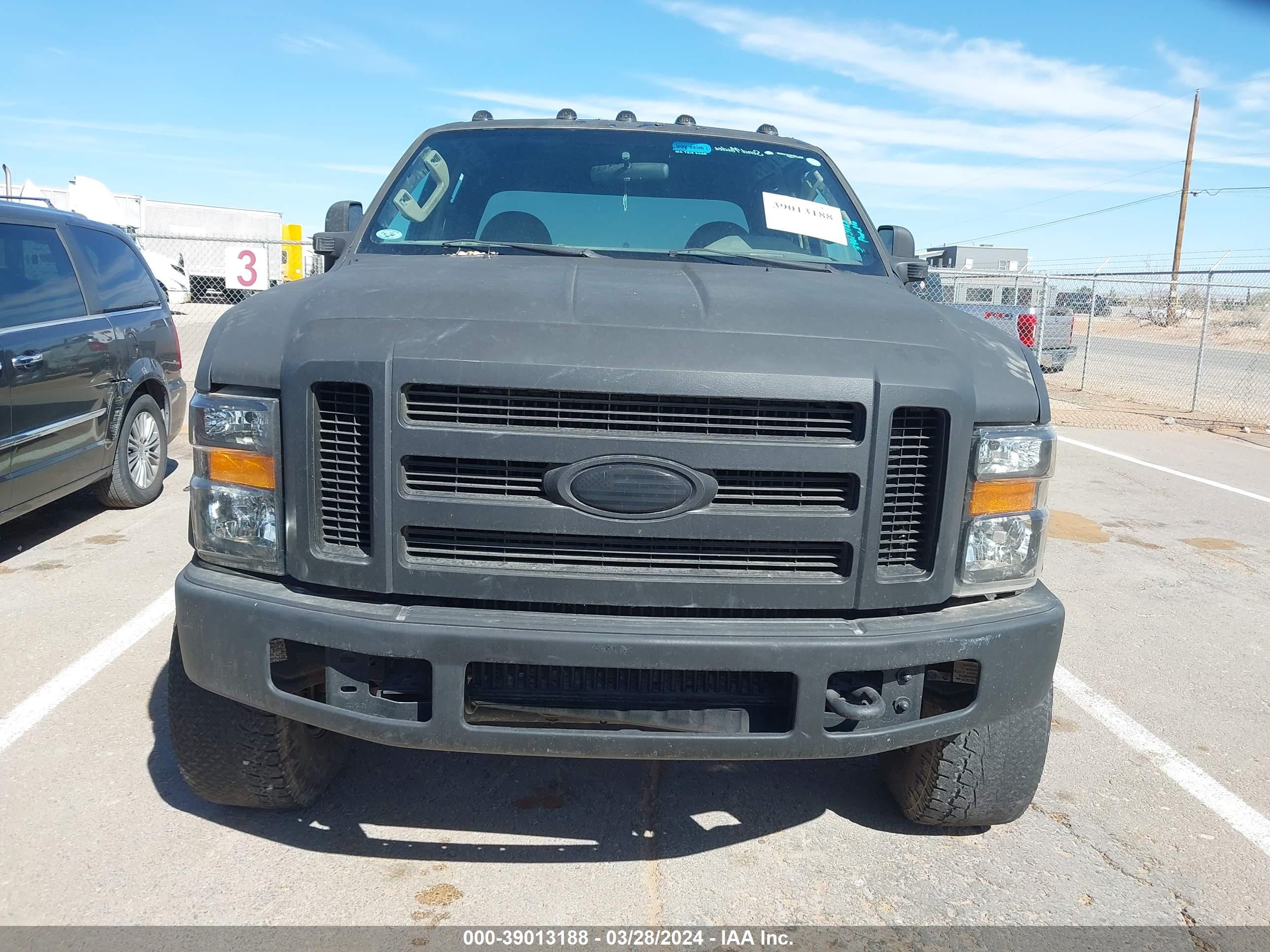 Photo 11 VIN: 1FTWW3BR9AEA95118 - FORD F350 