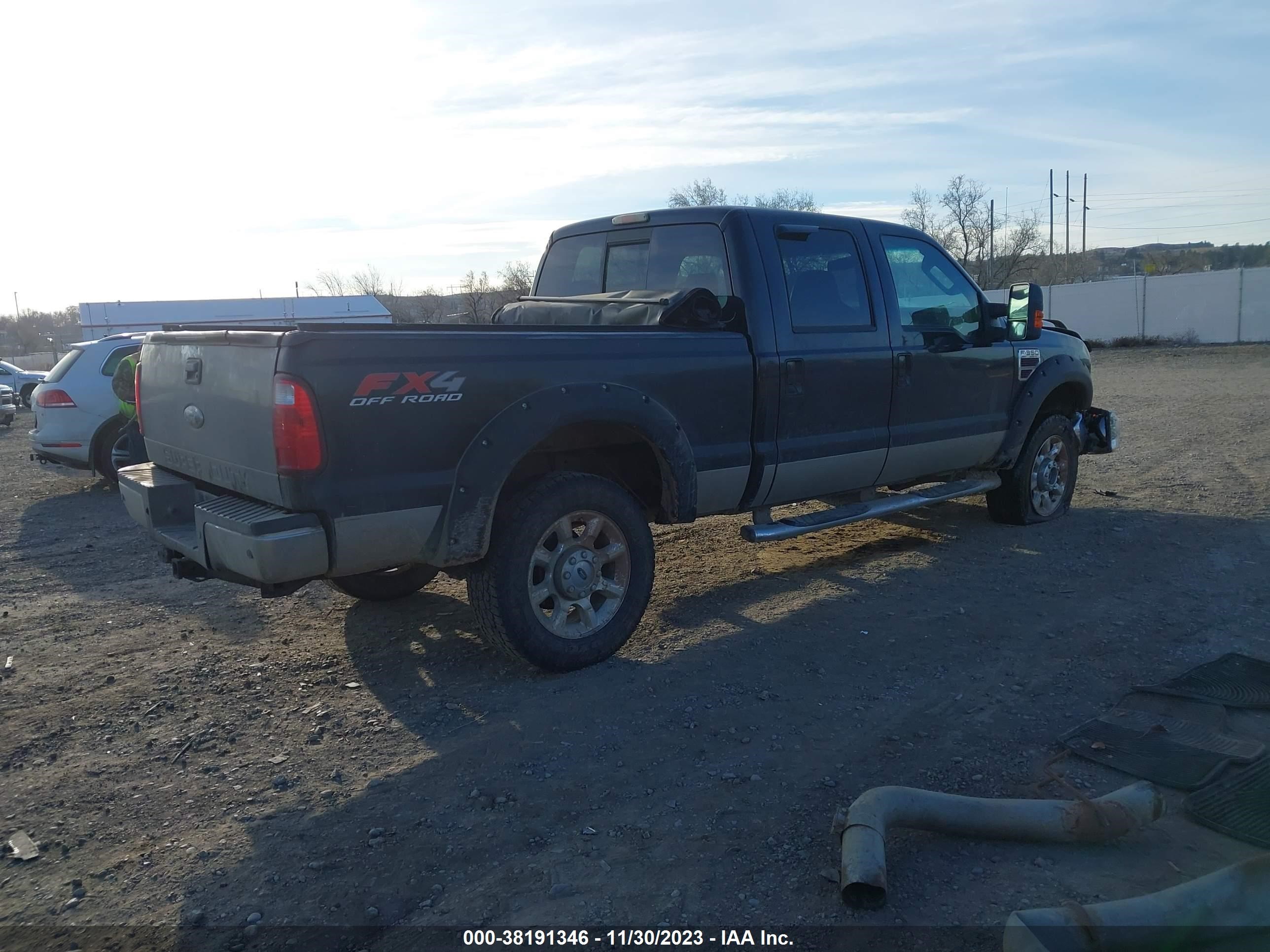 Photo 3 VIN: 1FTWW3BRXAEA07810 - FORD F350 