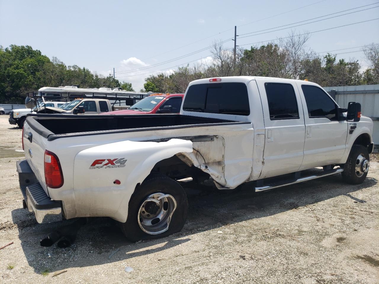 Photo 2 VIN: 1FTWW3DR4AEA74268 - FORD F350 