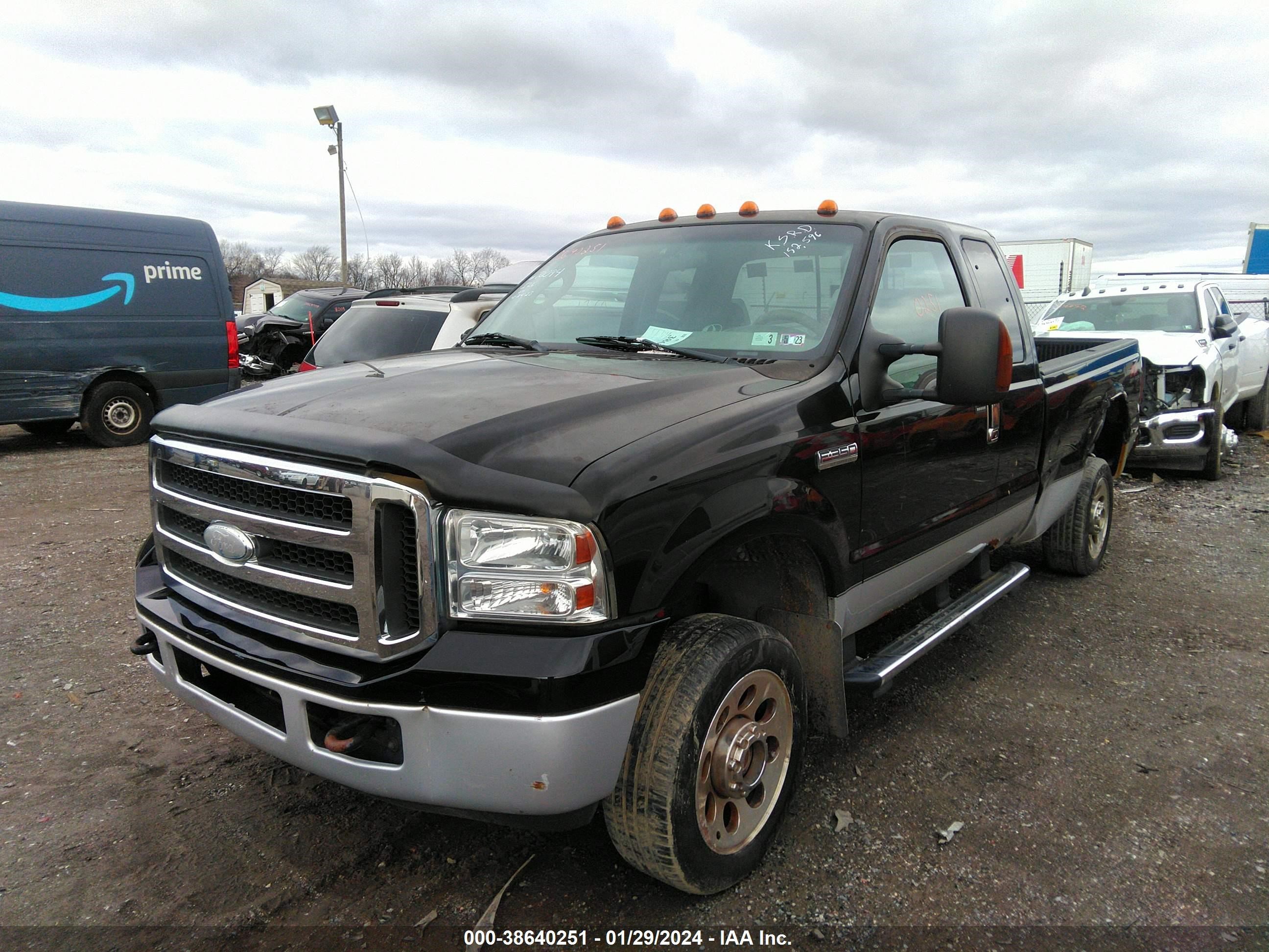 Photo 1 VIN: 1FTWX31505EB77272 - FORD F350 