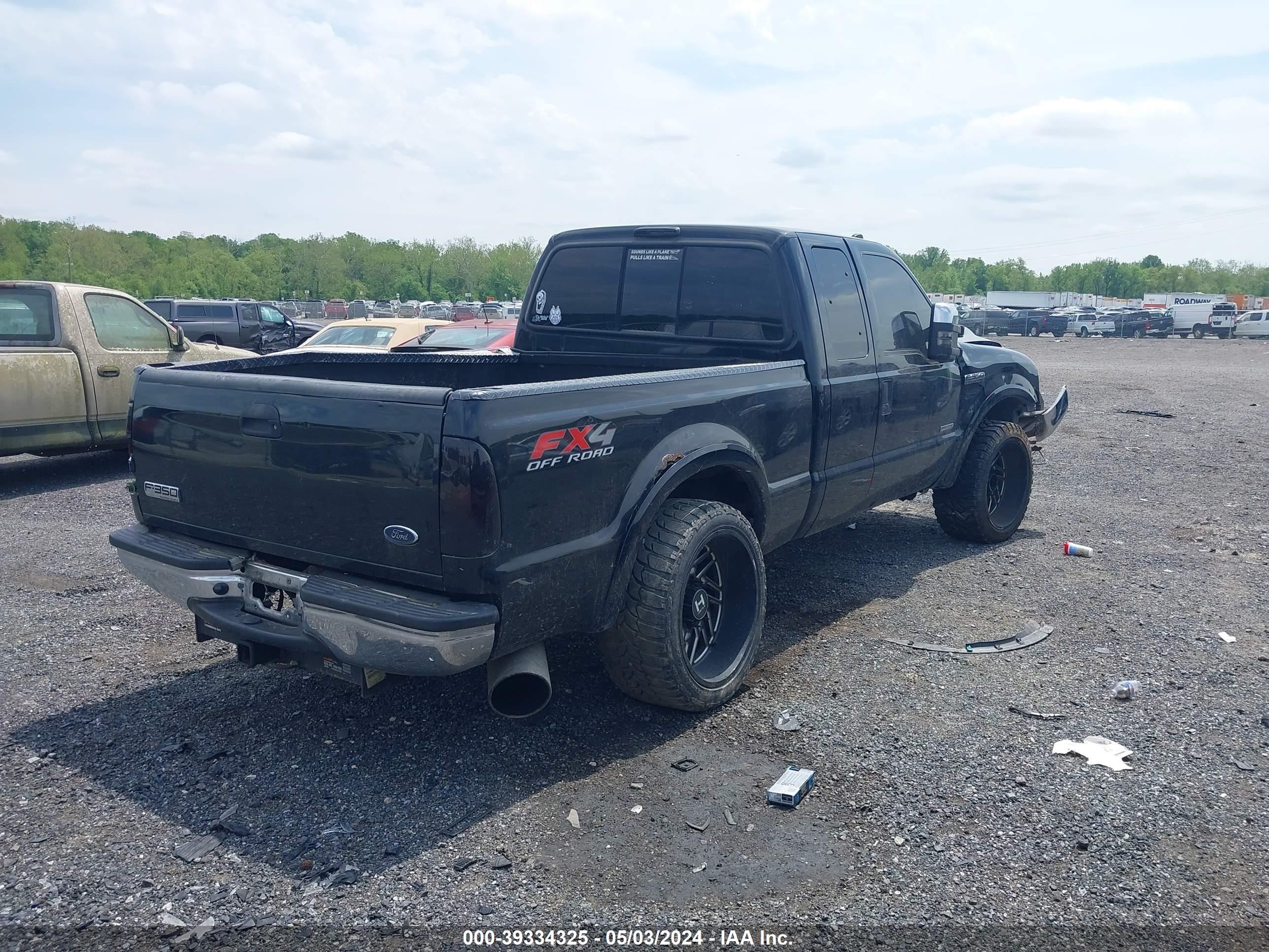 Photo 3 VIN: 1FTWX31PX6EA37832 - FORD F350 