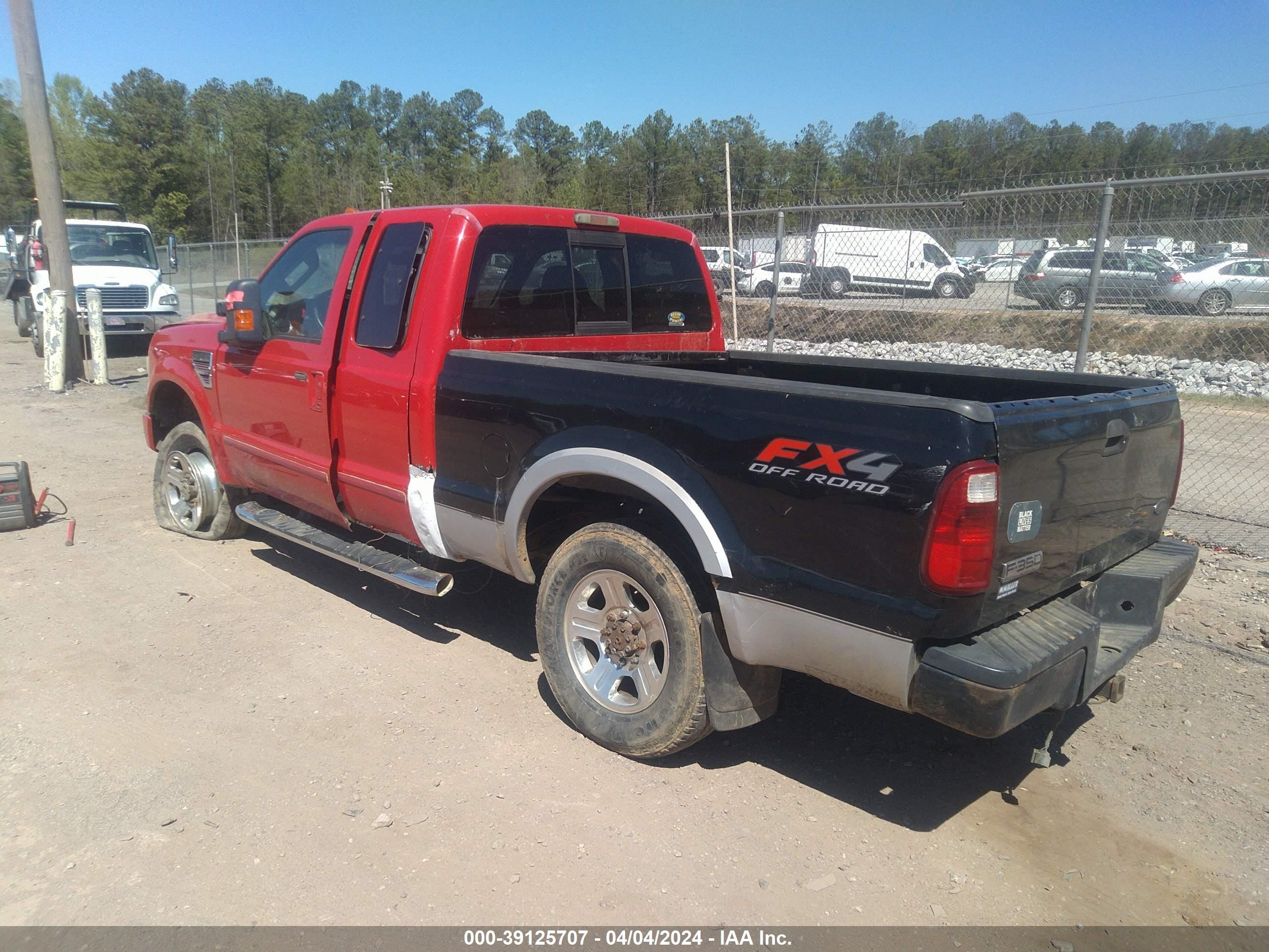 Photo 2 VIN: 1FTWX31R28EA77049 - FORD F350 