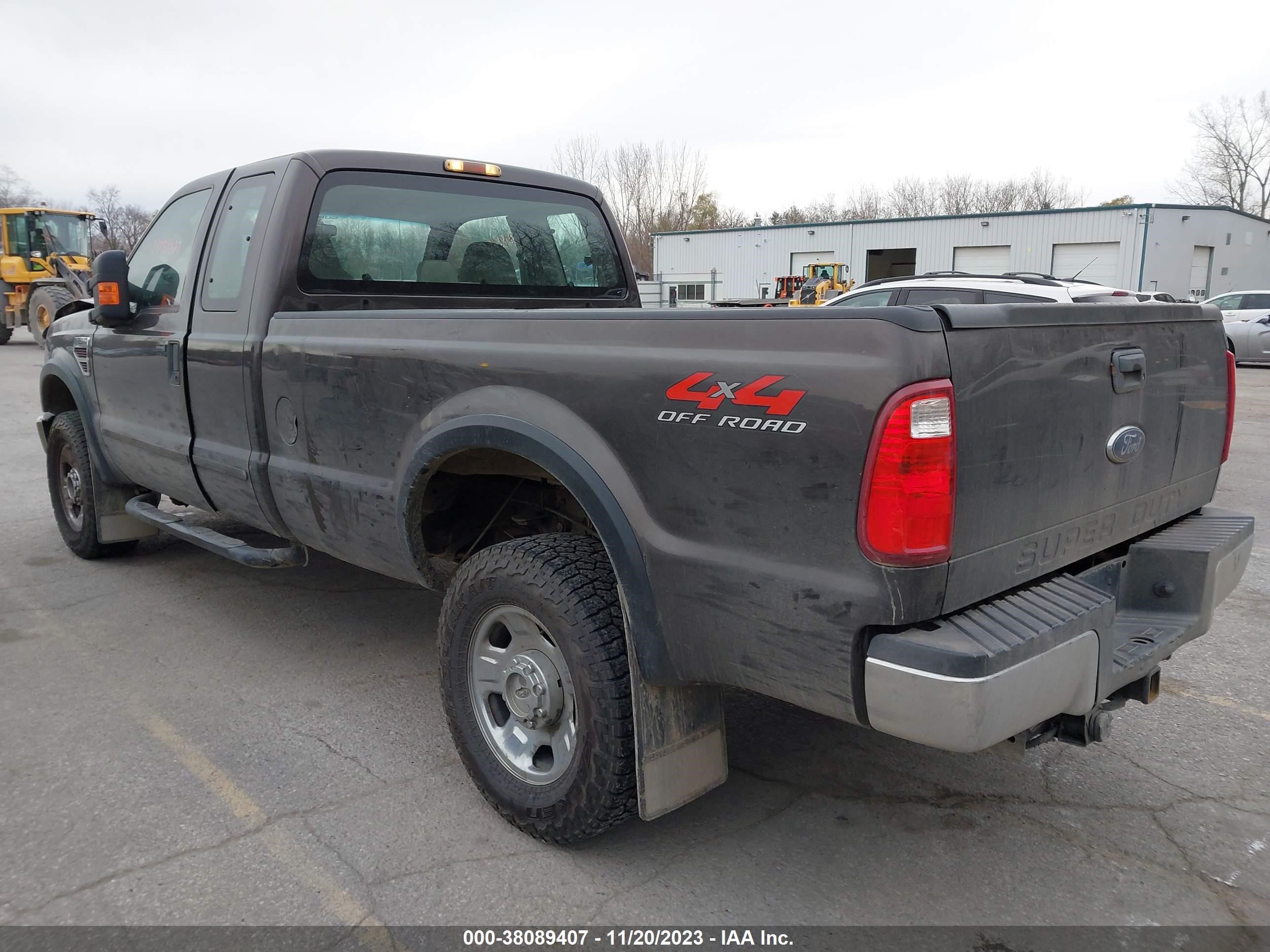 Photo 2 VIN: 1FTWX31R88EA91506 - FORD F350 