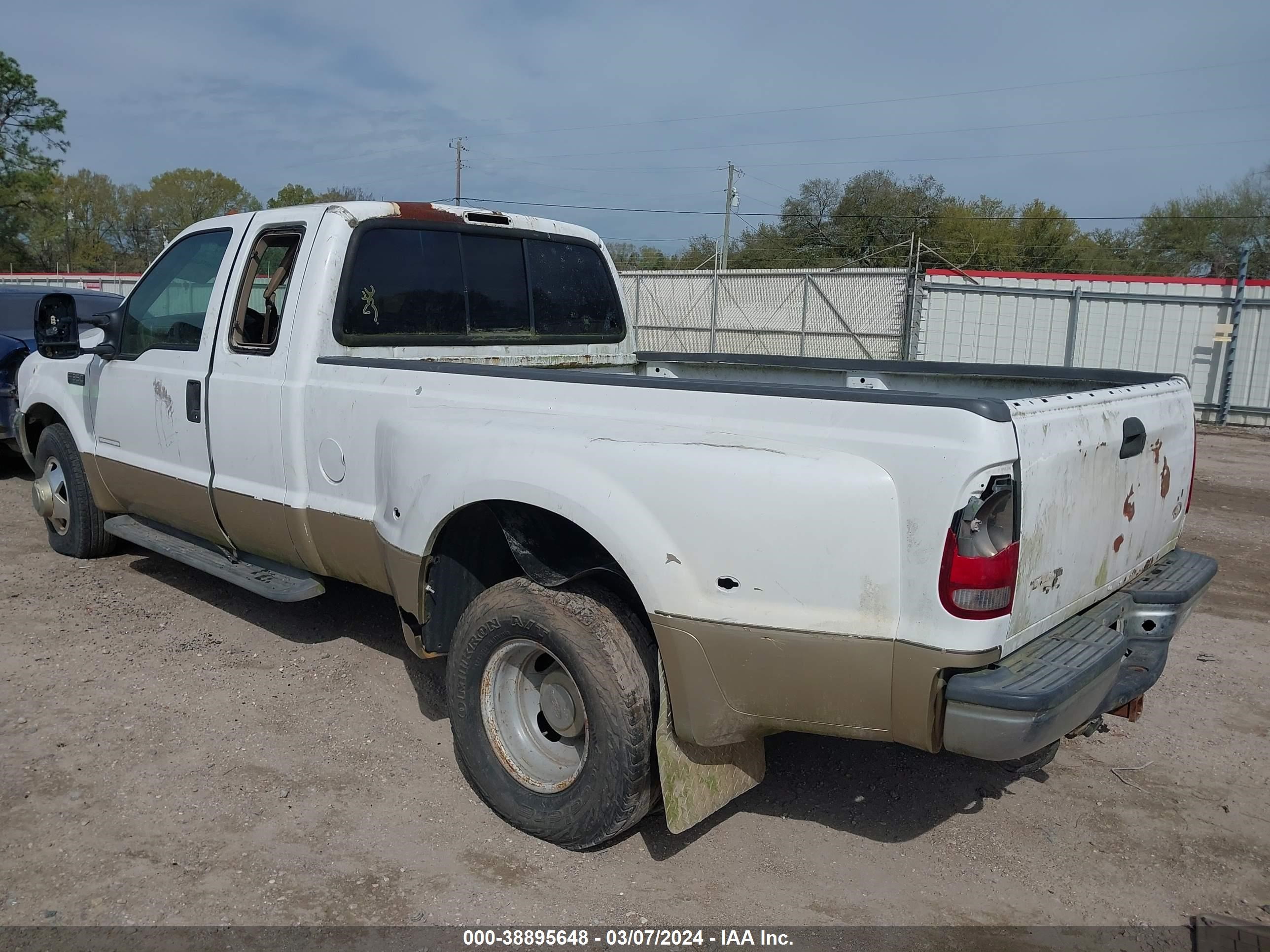 Photo 2 VIN: 1FTWX32FXYED90273 - FORD F350 