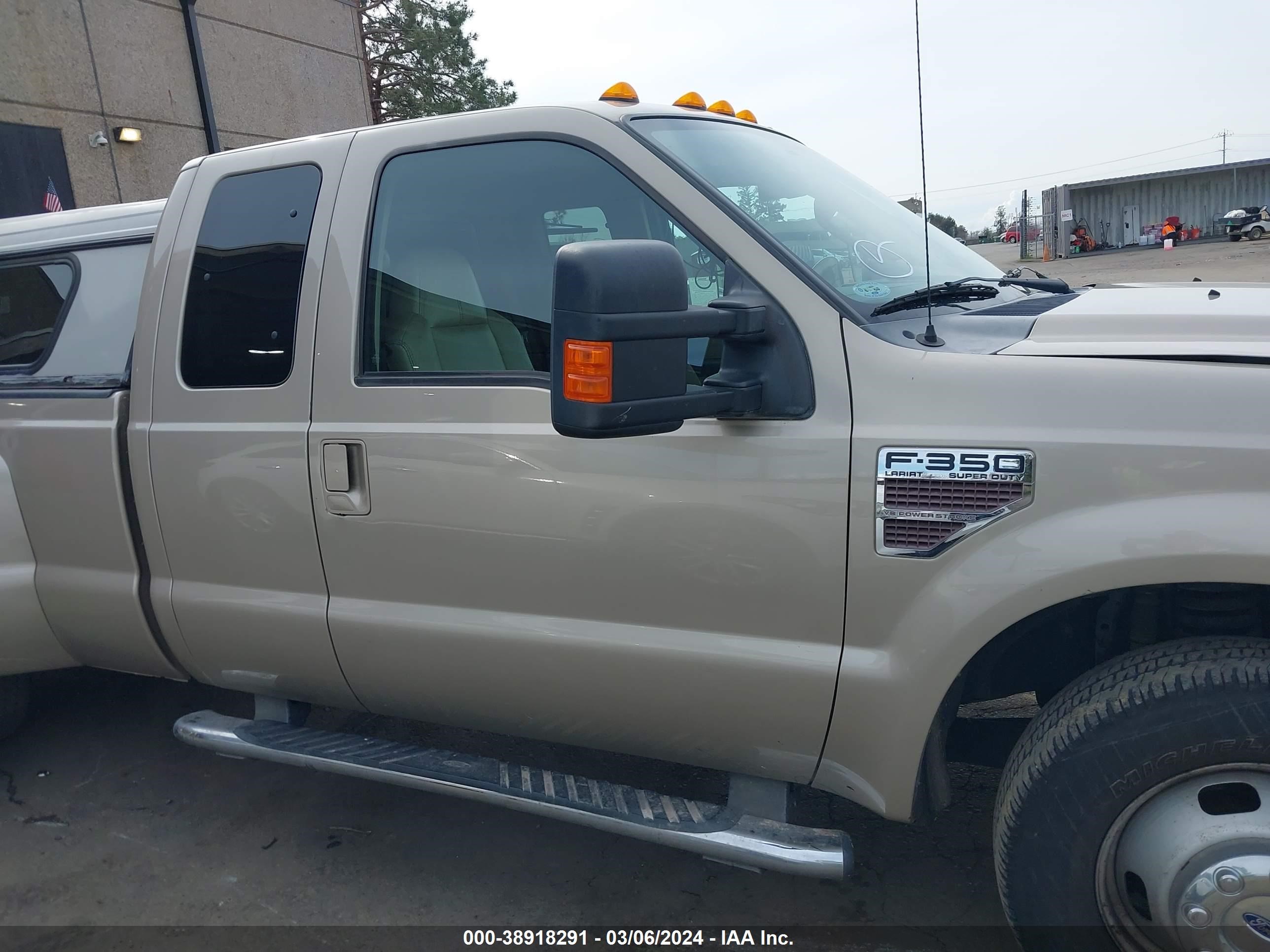 Photo 12 VIN: 1FTWX3CRXAEA95253 - FORD F350 