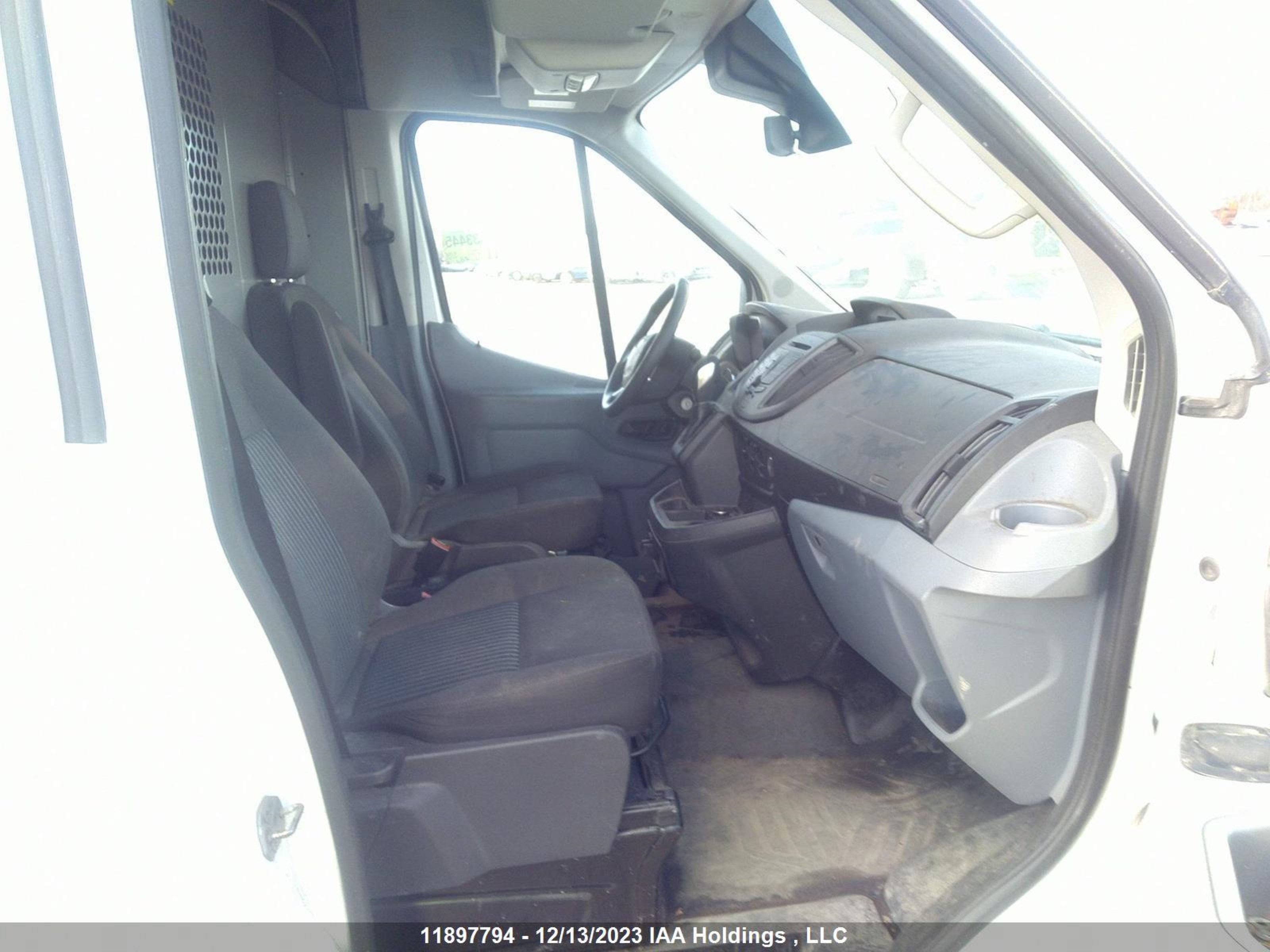 Photo 4 VIN: 1FTYE1CG5JKA54435 - FORD TRANSIT 