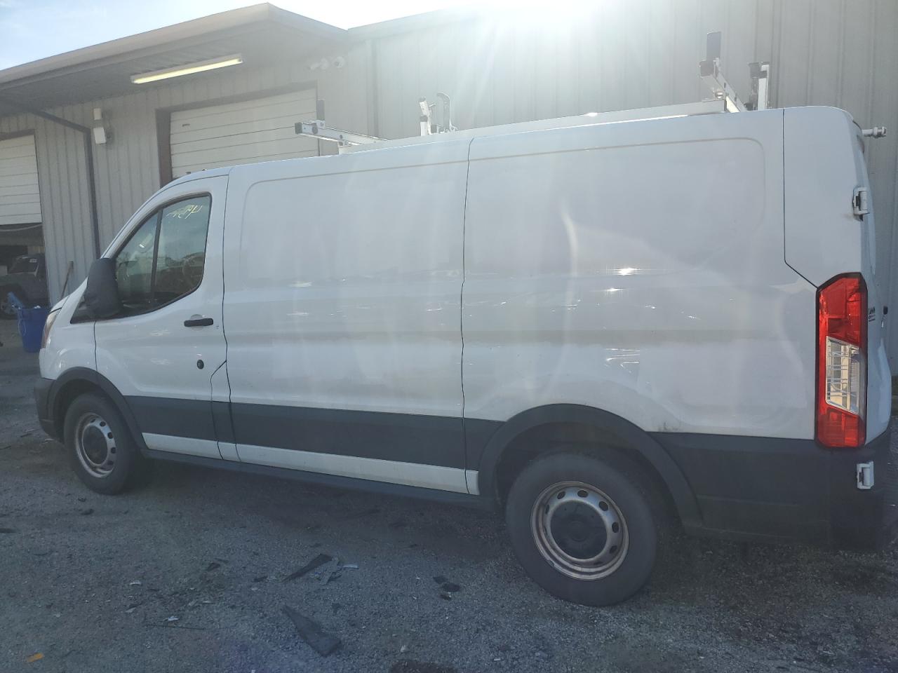 Photo 1 VIN: 1FTYE1Y87LKA46826 - FORD TRANSIT 