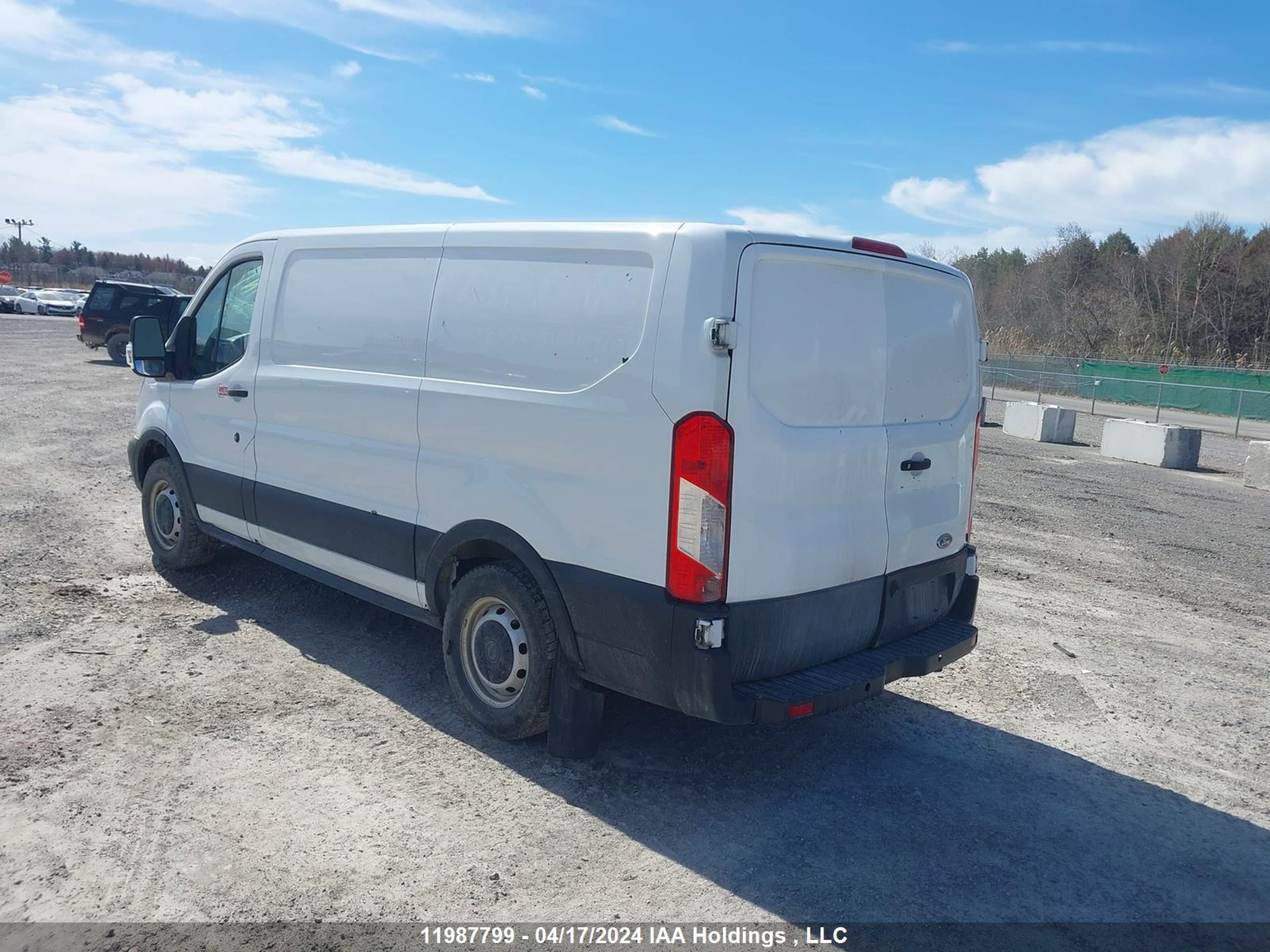 Photo 2 VIN: 1FTYE1YM3KKB03583 - FORD TRANSIT 