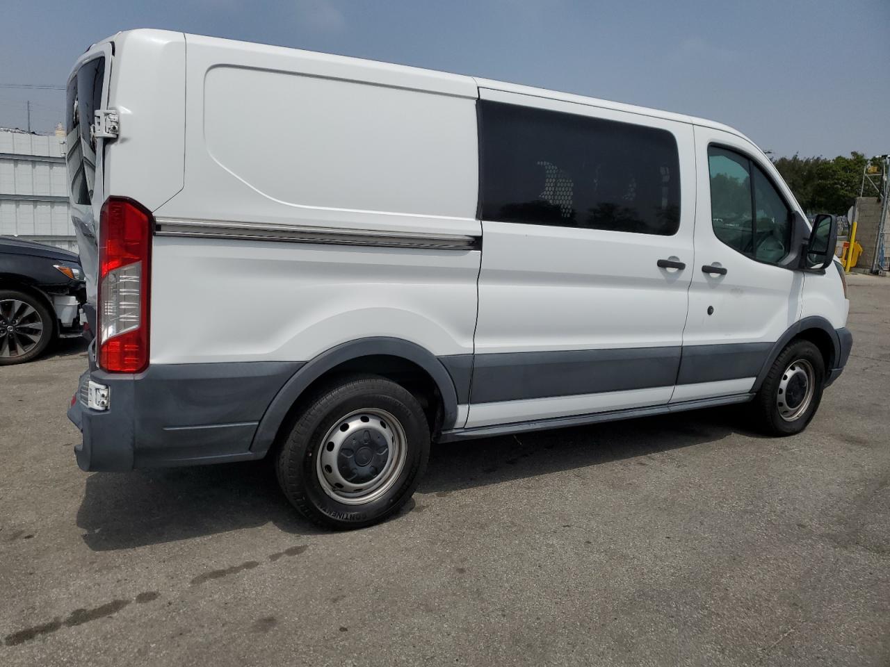 Photo 2 VIN: 1FTYE1YM4HKA01718 - FORD TRANSIT 