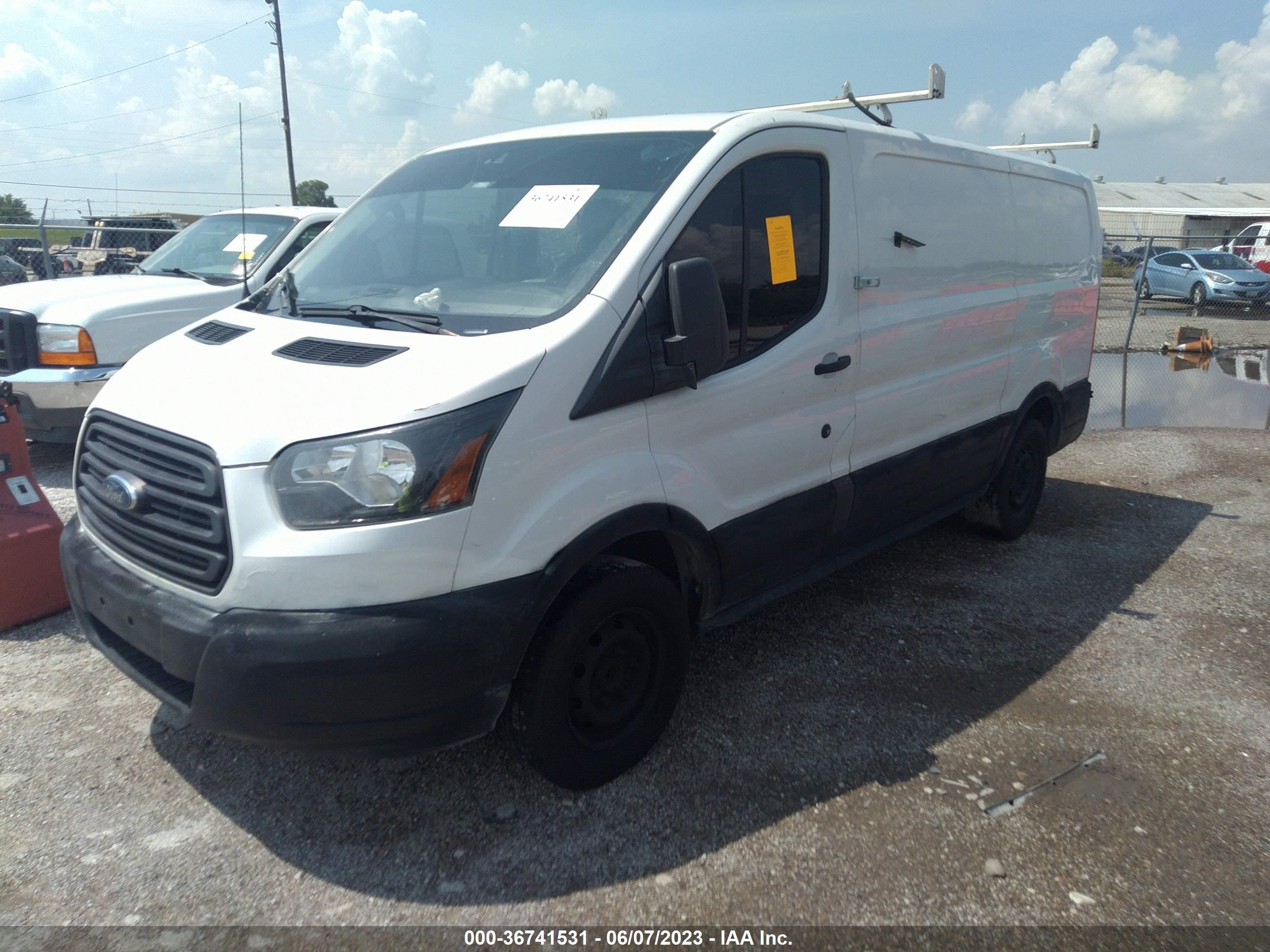 Photo 1 VIN: 1FTYE1ZM5HKA39344 - FORD TRANSIT 