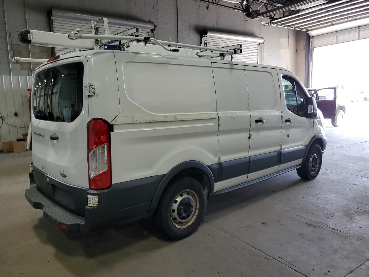 Photo 2 VIN: 1FTYE1ZM6GKB29505 - FORD TRANSIT 