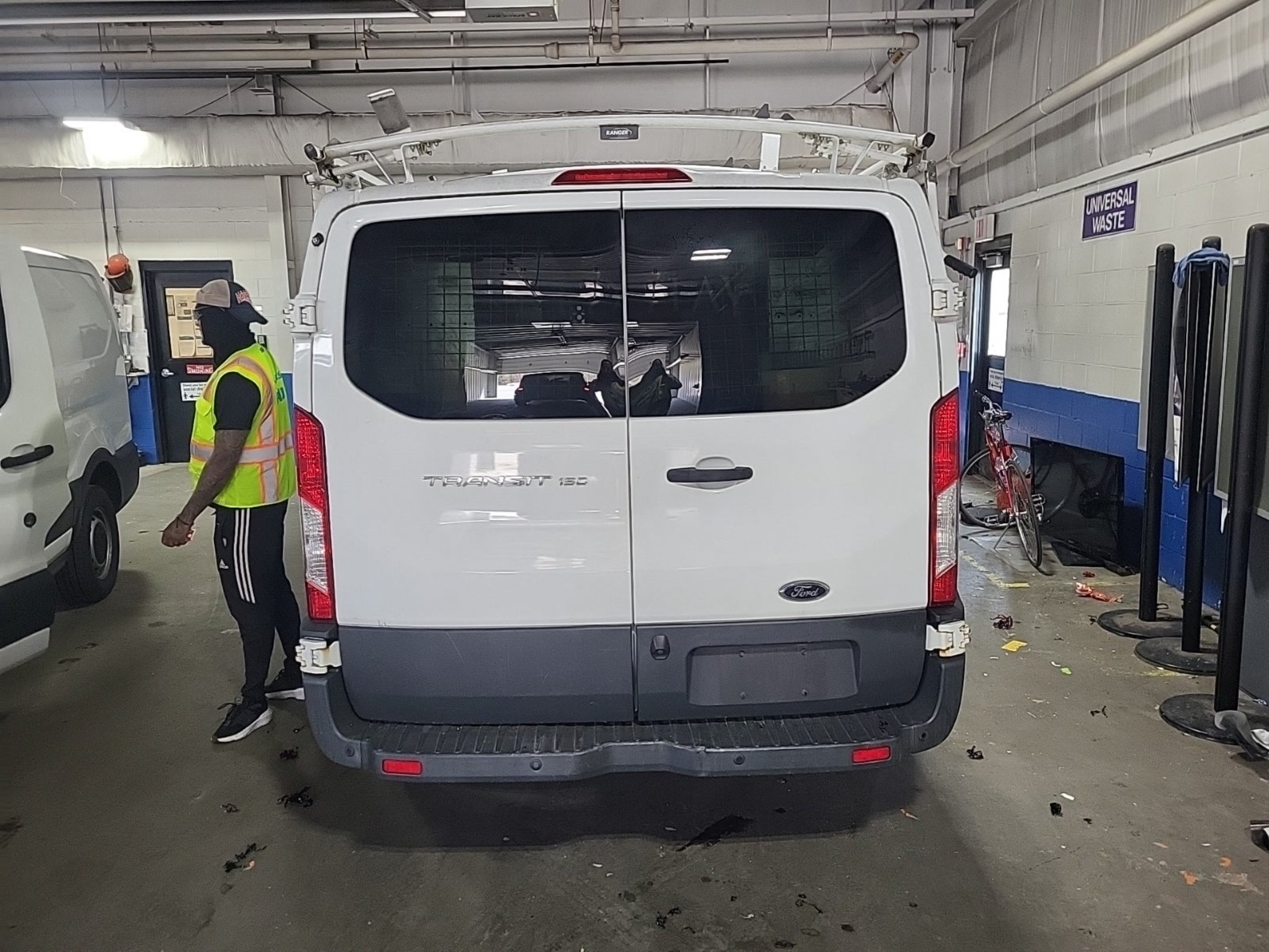 Photo 10 VIN: 1FTYE1ZM6GKB41718 - FORD TRANSIT 