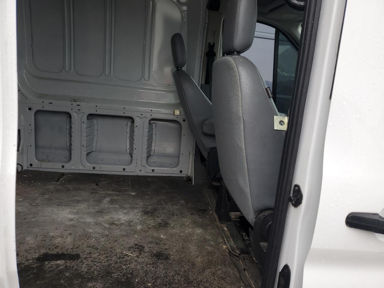 Photo 10 VIN: 1FTYE2CM4KKA34979 - FORD TRANSIT 