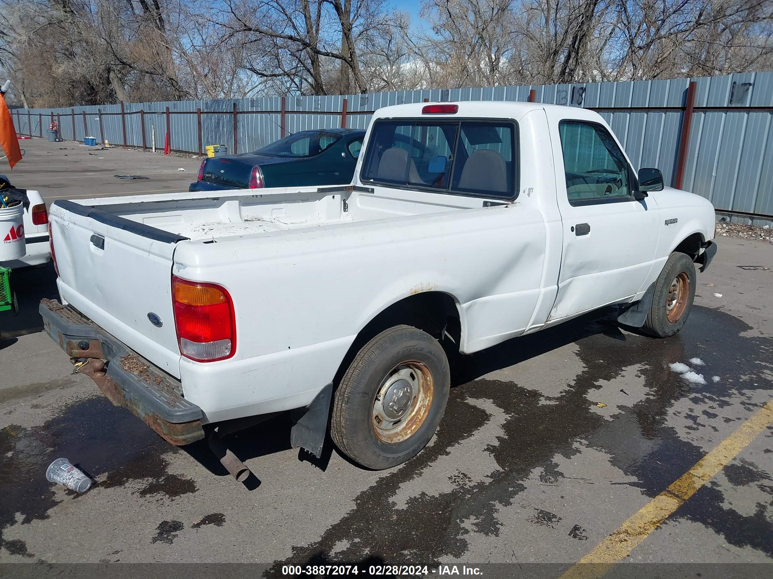 Photo 3 VIN: 1FTYR10C0WUA67692 - TOYOTA TACOMA 