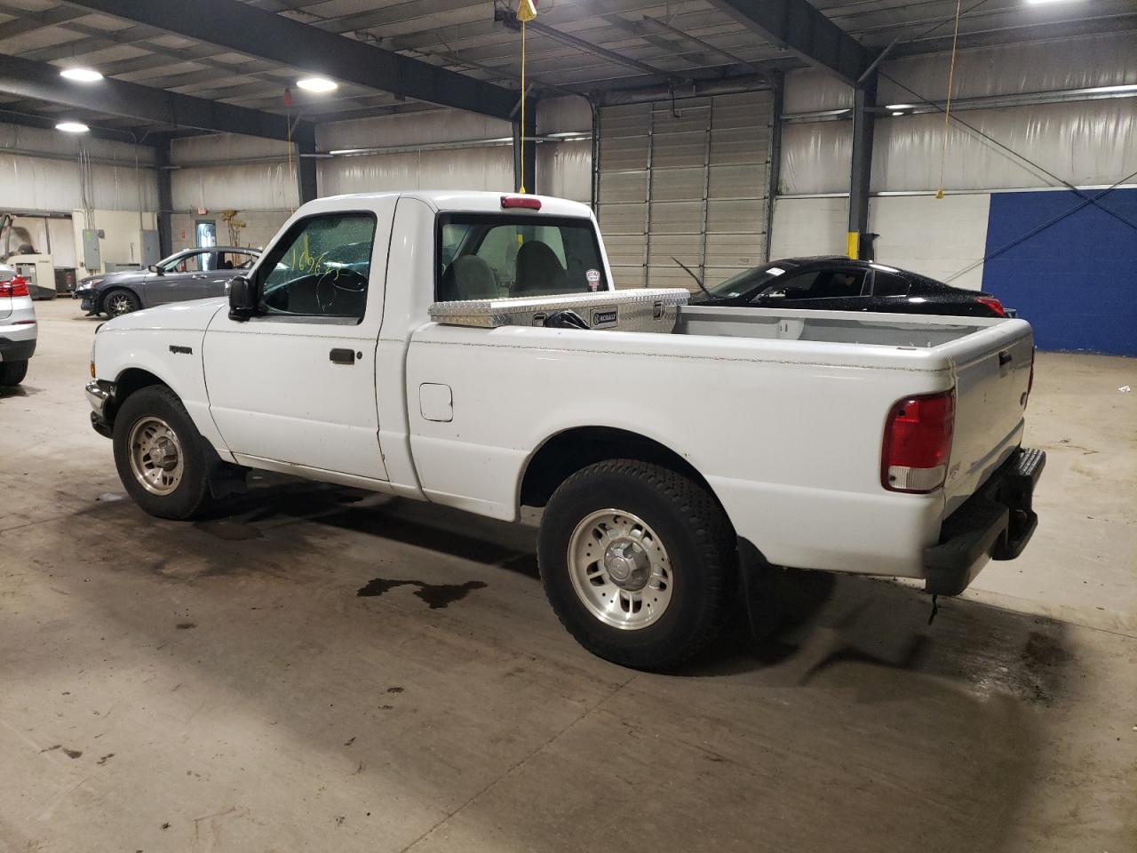 Photo 1 VIN: 1FTYR10C1YTA40834 - FORD RANGER 