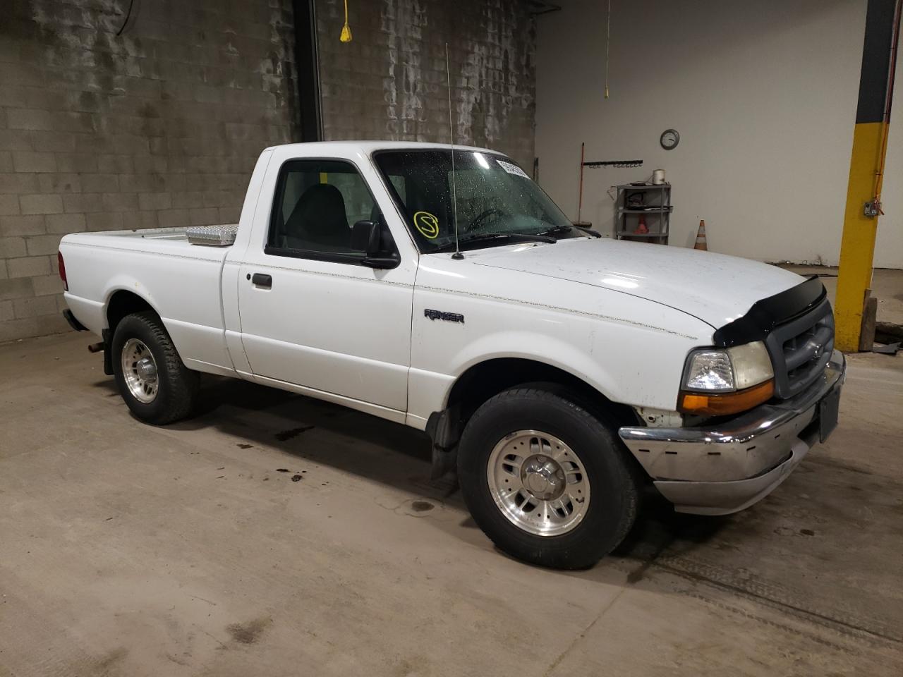 Photo 3 VIN: 1FTYR10C1YTA40834 - FORD RANGER 