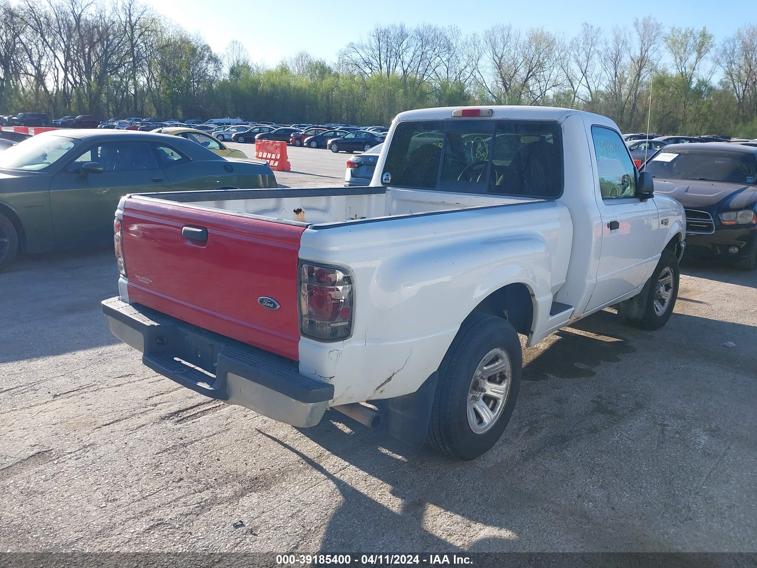 Photo 3 VIN: 1FTYR10C2YPB22953 - FORD RANGER 