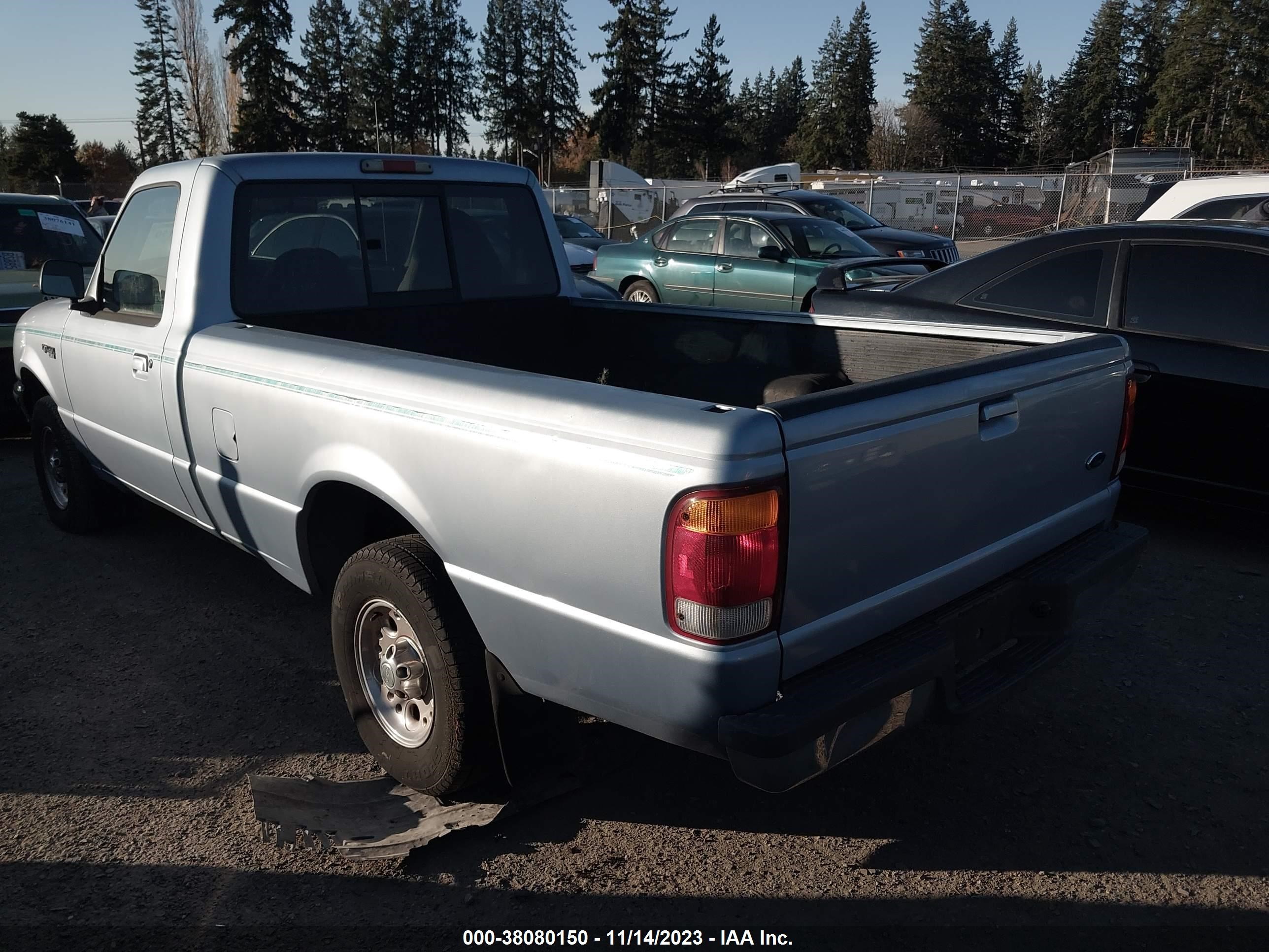 Photo 2 VIN: 1FTYR10C3WTA50472 - FORD RANGER 