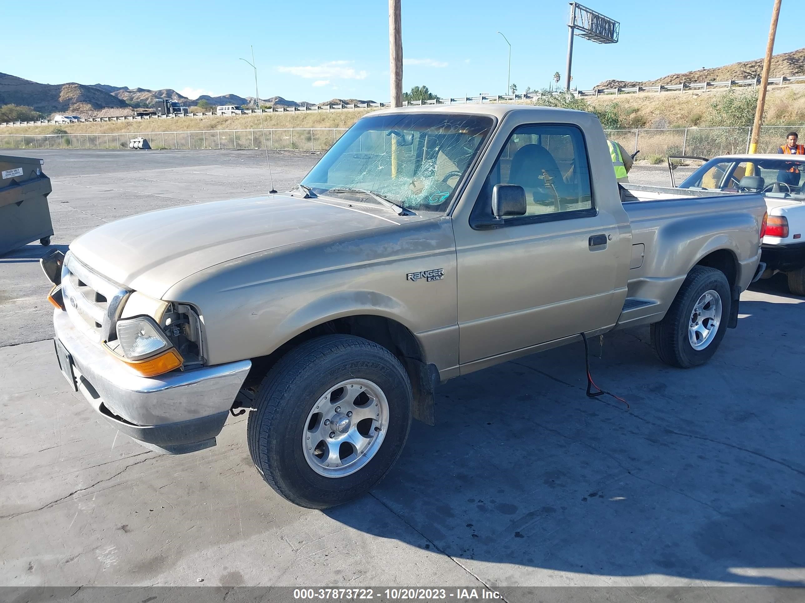 Photo 1 VIN: 1FTYR10C3XPB87602 - FORD RANGER 