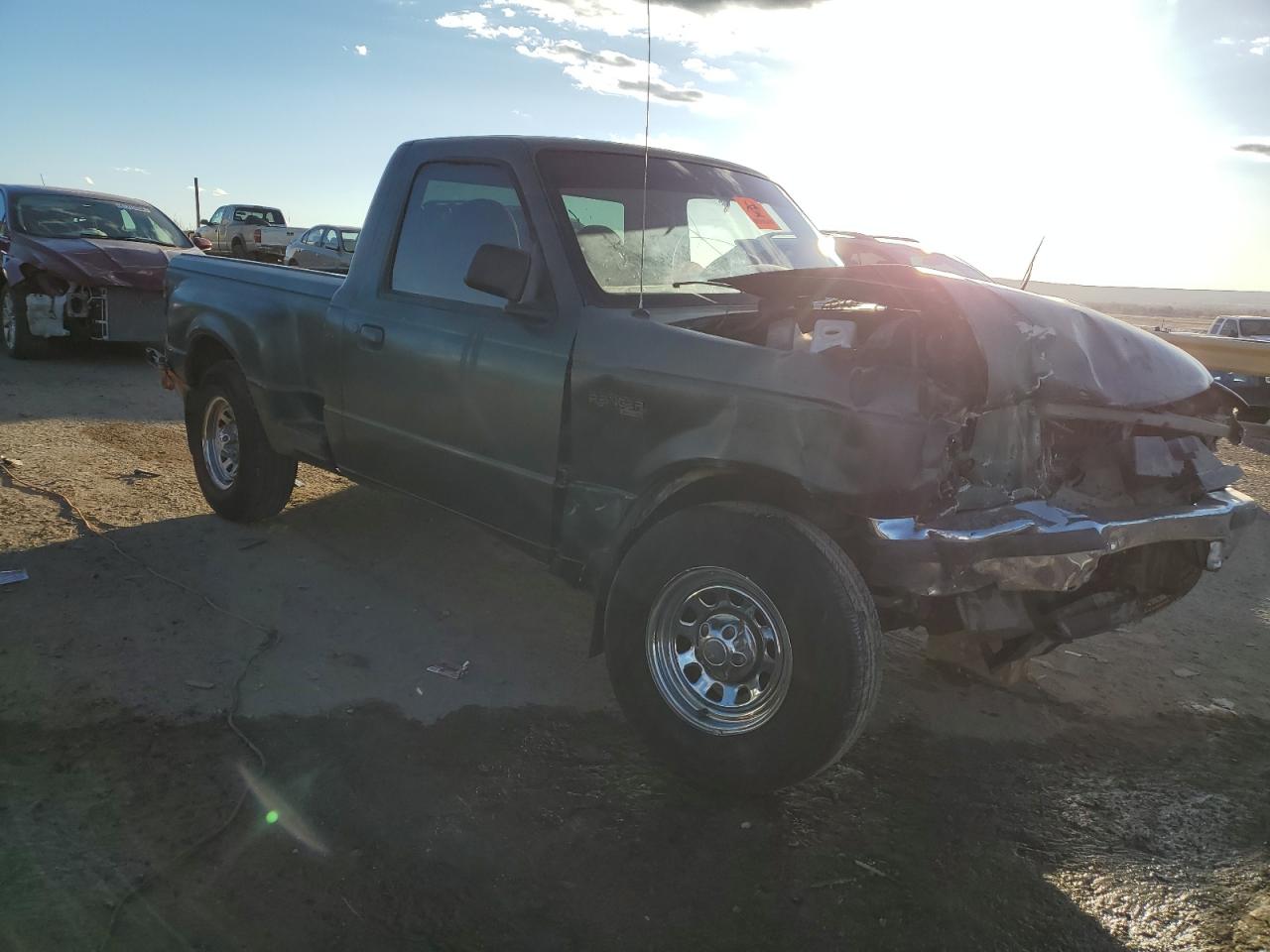 Photo 3 VIN: 1FTYR10C4WPB55238 - FORD RANGER 