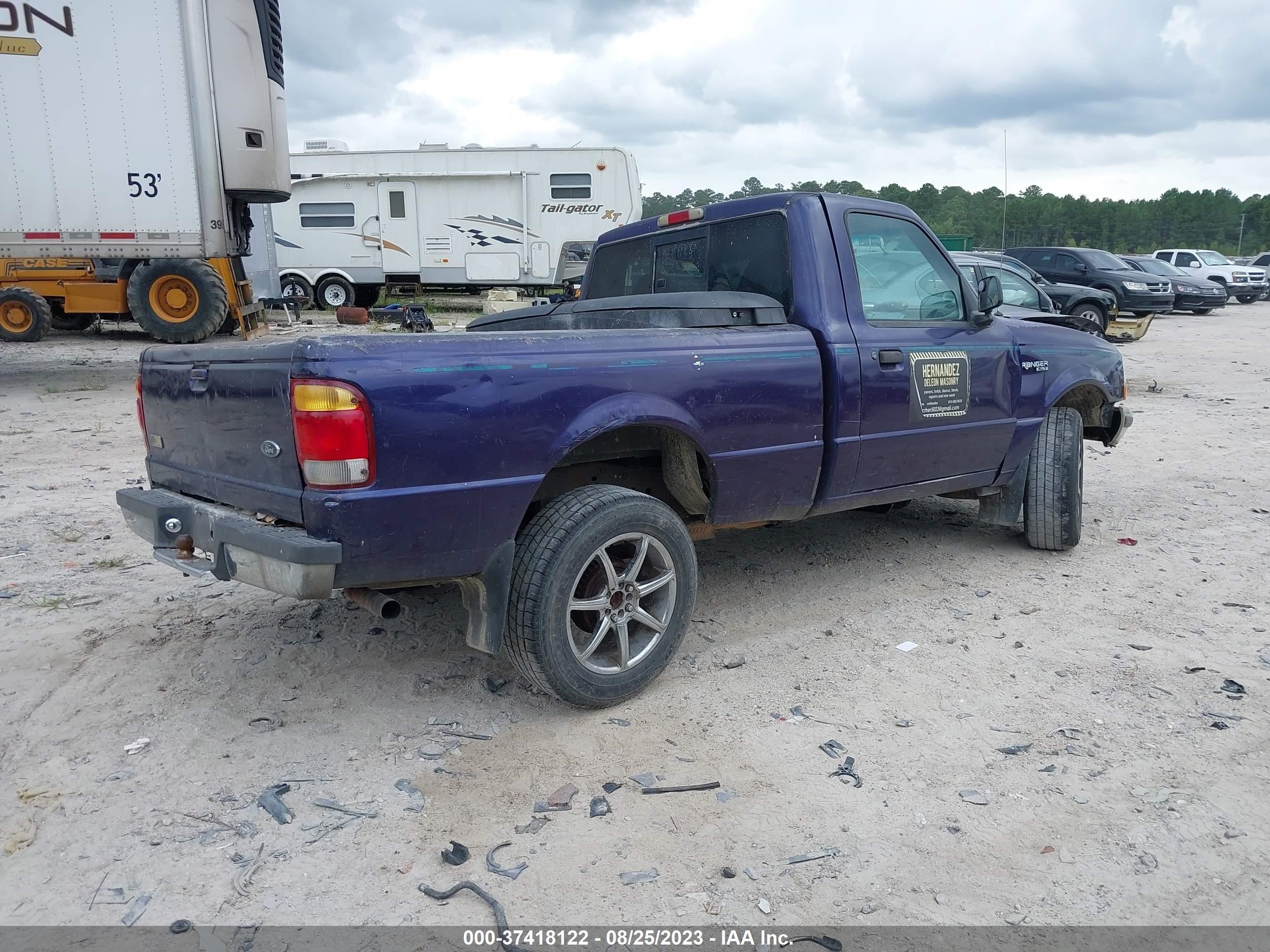 Photo 3 VIN: 1FTYR10C4WUA67209 - FORD RANGER 