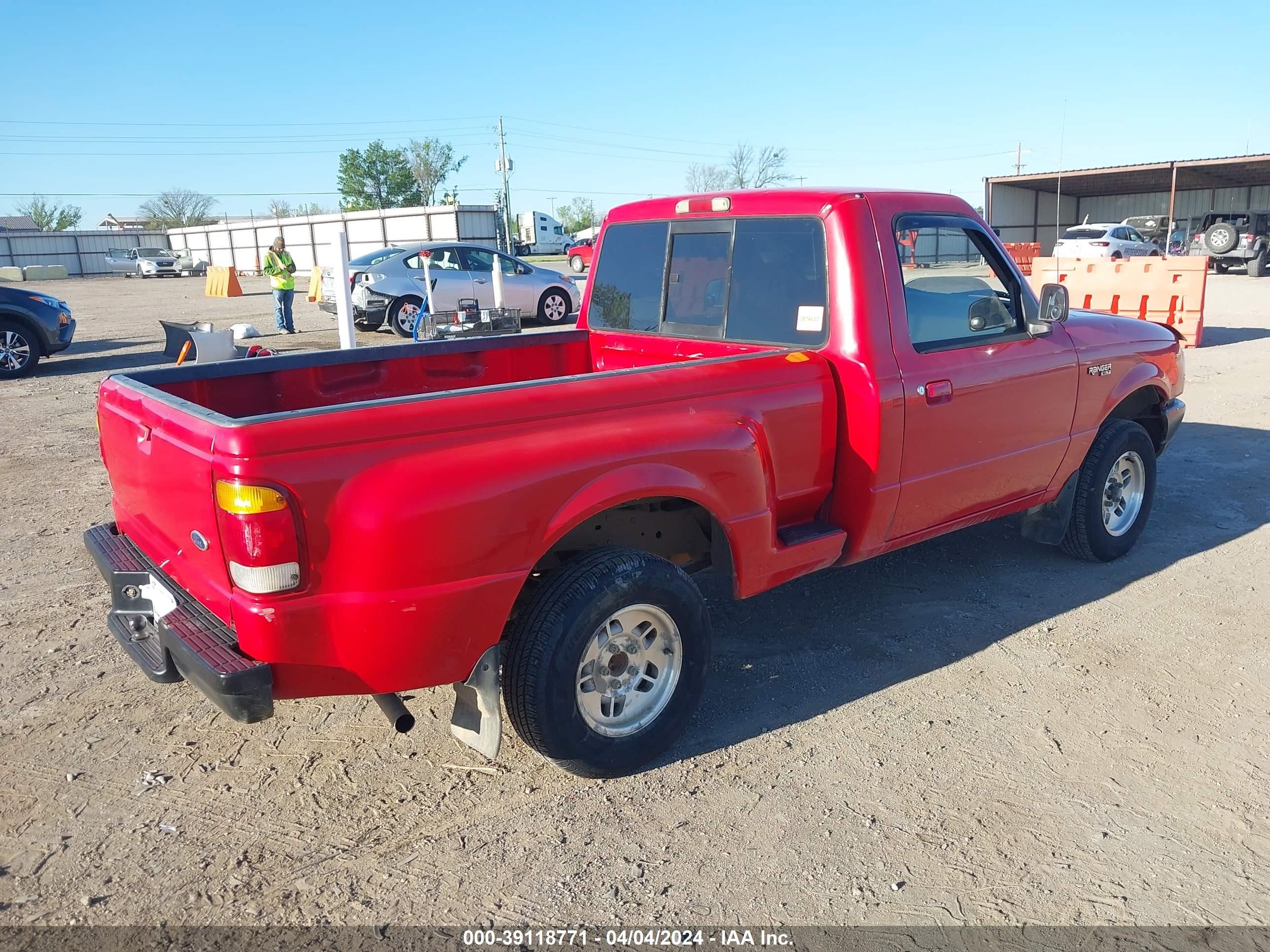 Photo 3 VIN: 1FTYR10C5WPA33567 - FORD RANGER 