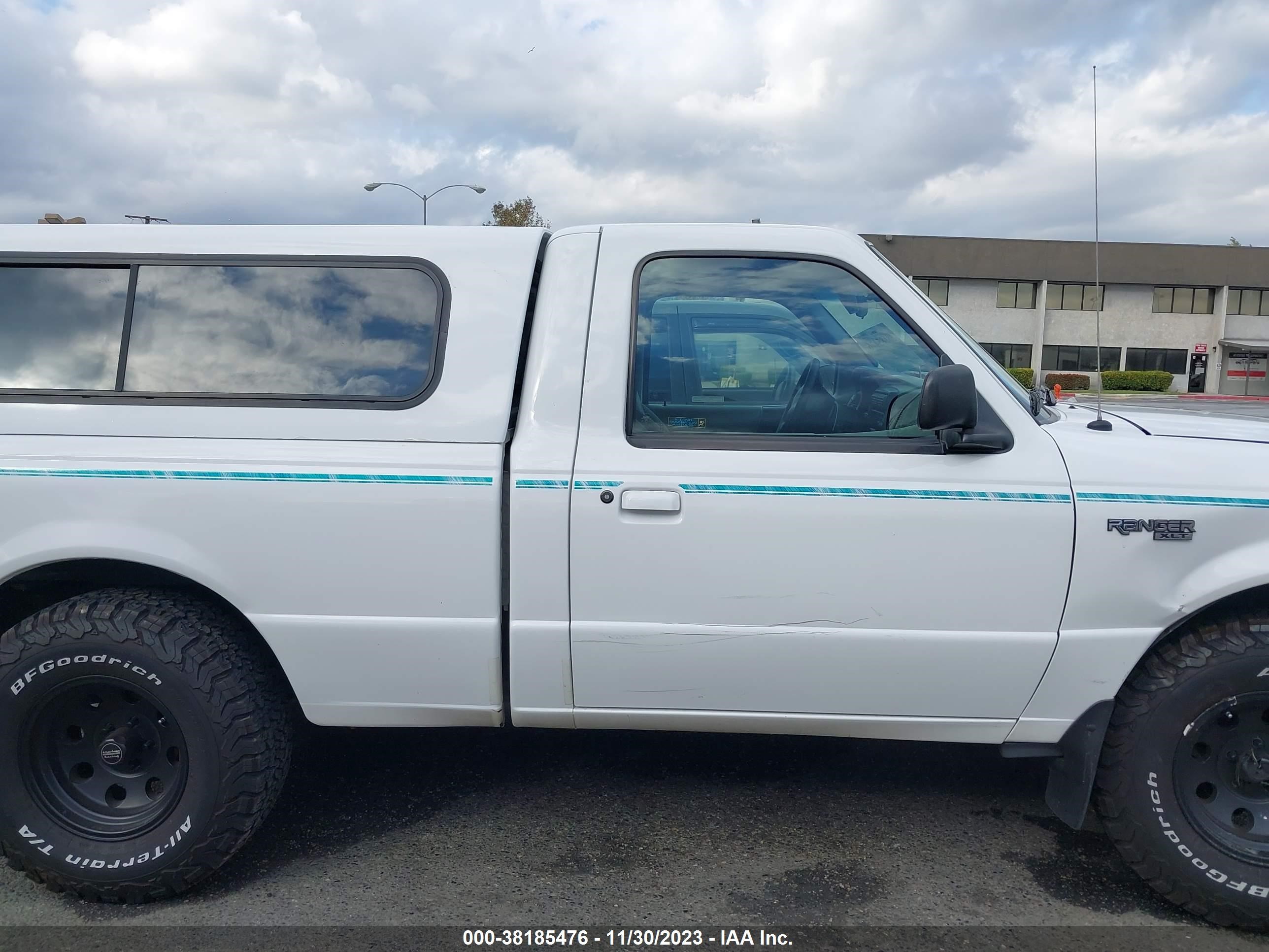 Photo 12 VIN: 1FTYR10C5WUC07980 - FORD RANGER 