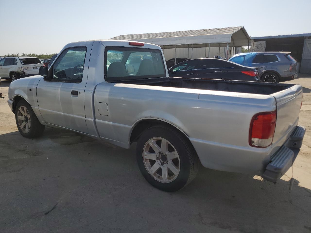 Photo 1 VIN: 1FTYR10C7YPA00394 - FORD RANGER 