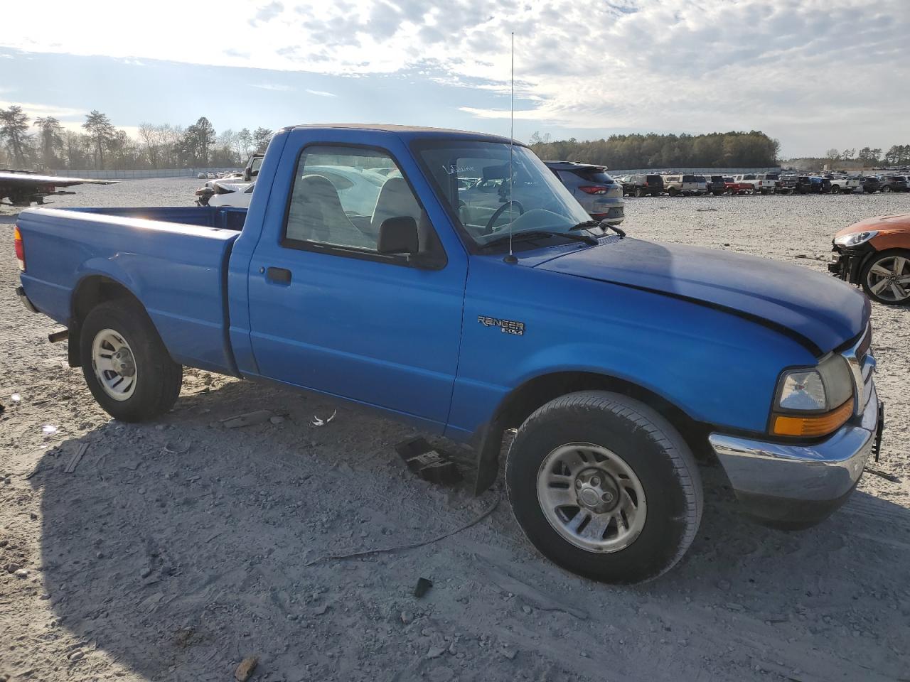 Photo 3 VIN: 1FTYR10C8XPA27215 - FORD RANGER 