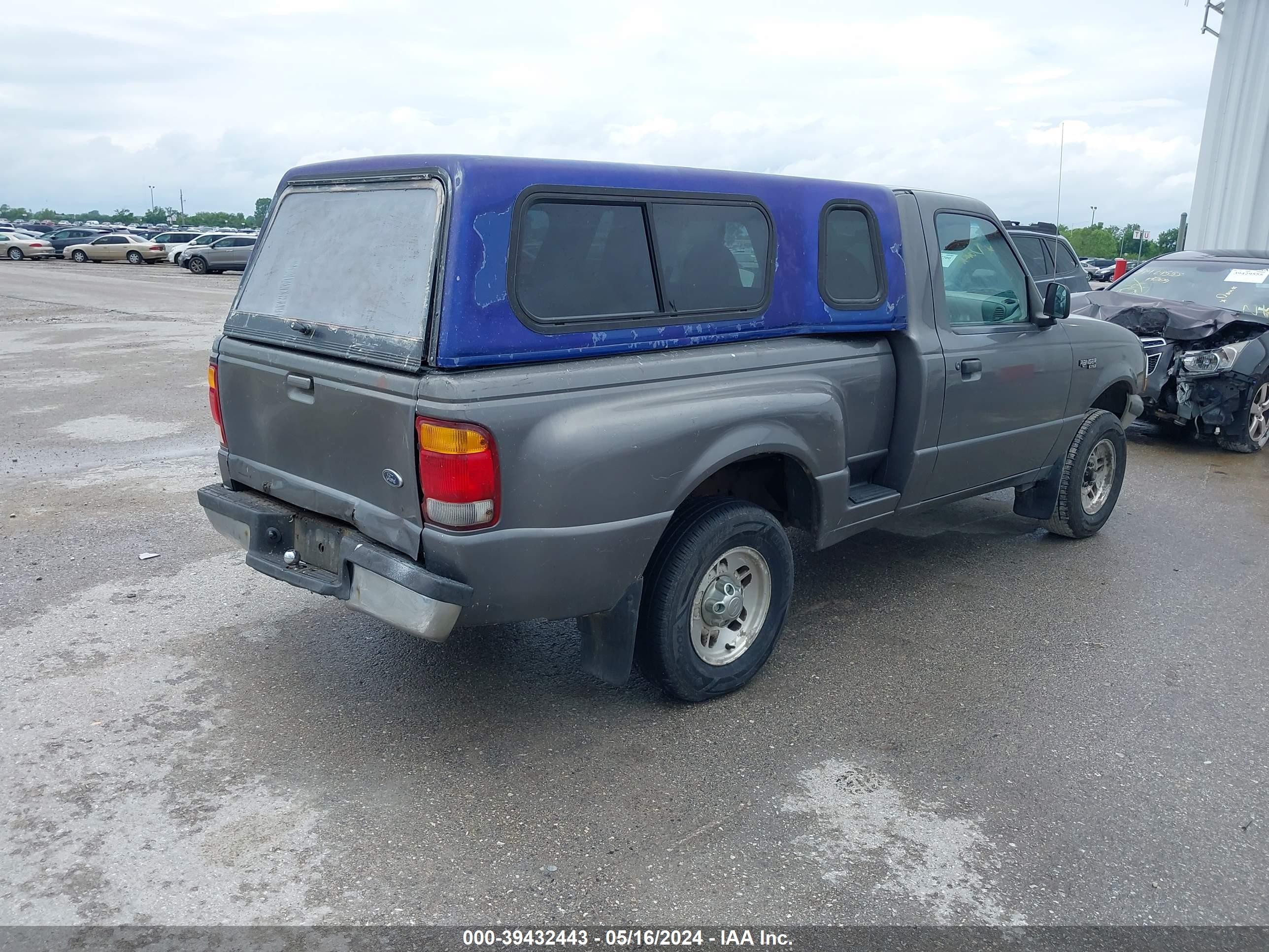 Photo 3 VIN: 1FTYR10C9WPA55992 - FORD RANGER 