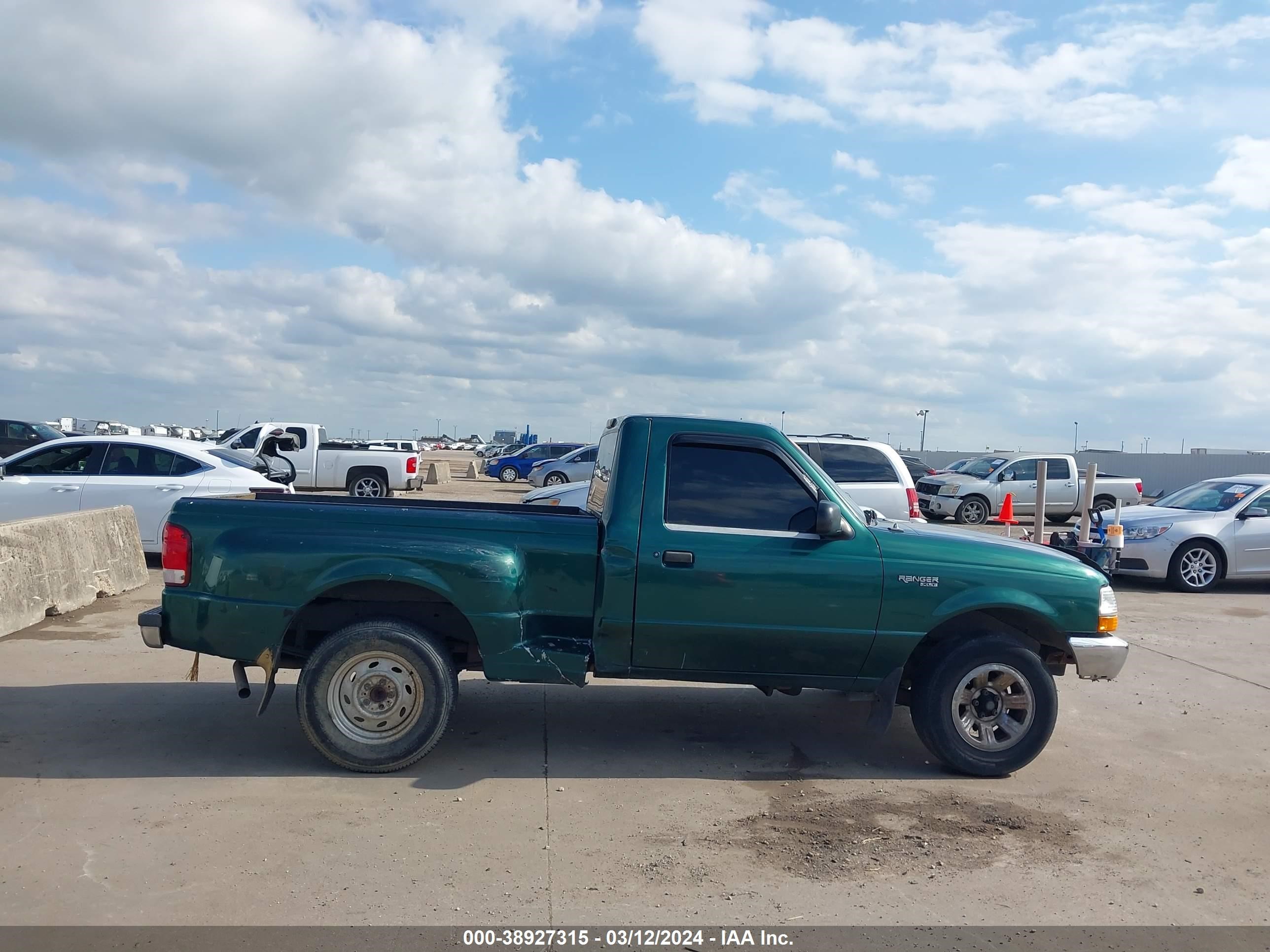 Photo 12 VIN: 1FTYR10C9YPA96853 - FORD RANGER 