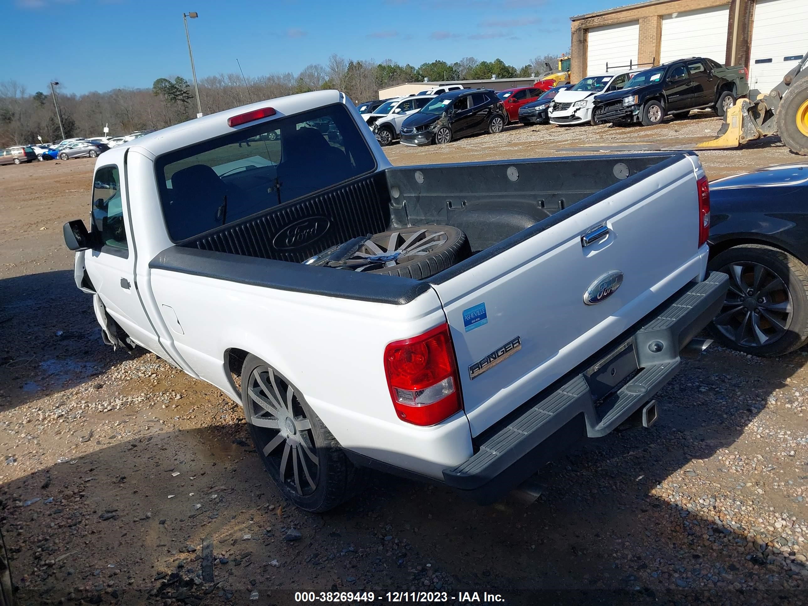 Photo 2 VIN: 1FTYR10D09PA13952 - FORD RANGER 