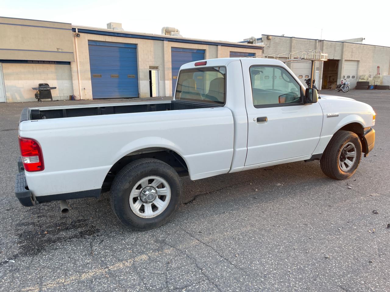 Photo 2 VIN: 1FTYR10D09PA35465 - FORD RANGER 