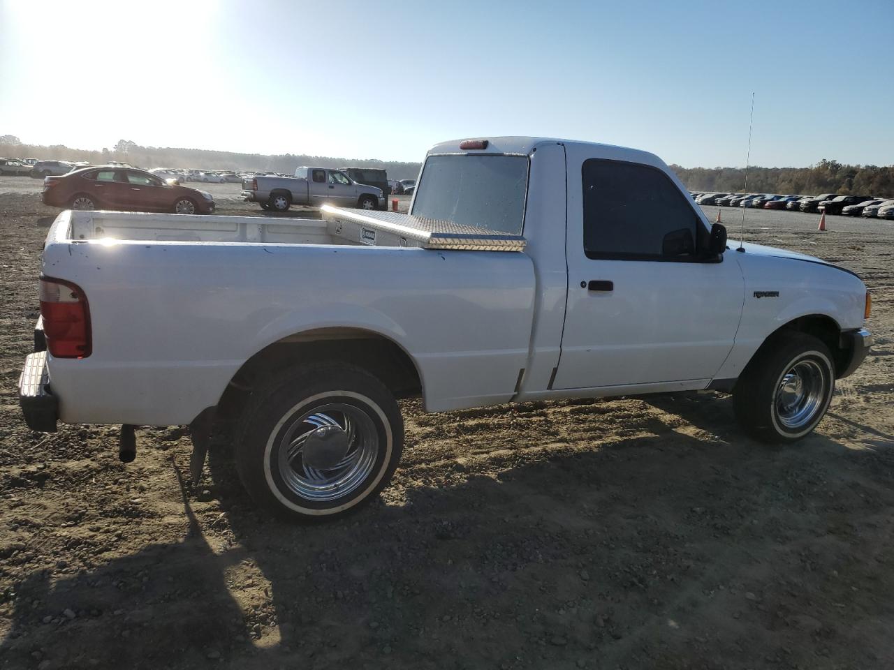 Photo 2 VIN: 1FTYR10D13PB67173 - FORD RANGER 