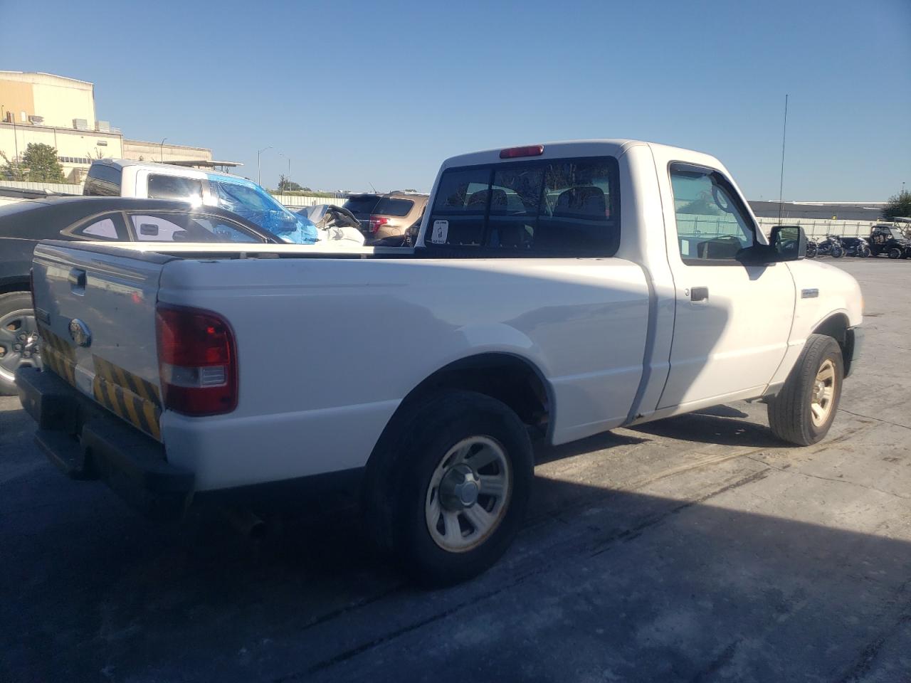 Photo 2 VIN: 1FTYR10D17PA31647 - FORD RANGER 