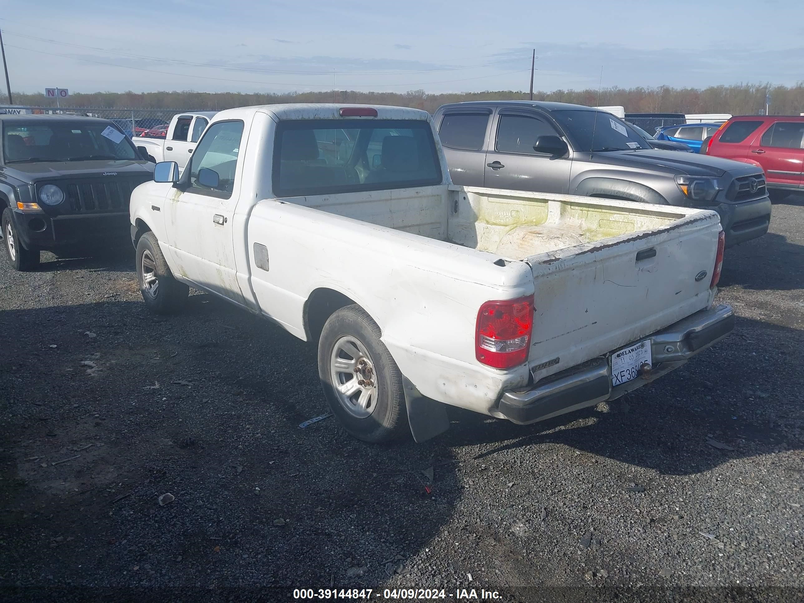 Photo 2 VIN: 1FTYR10D22TA76760 - FORD RANGER 