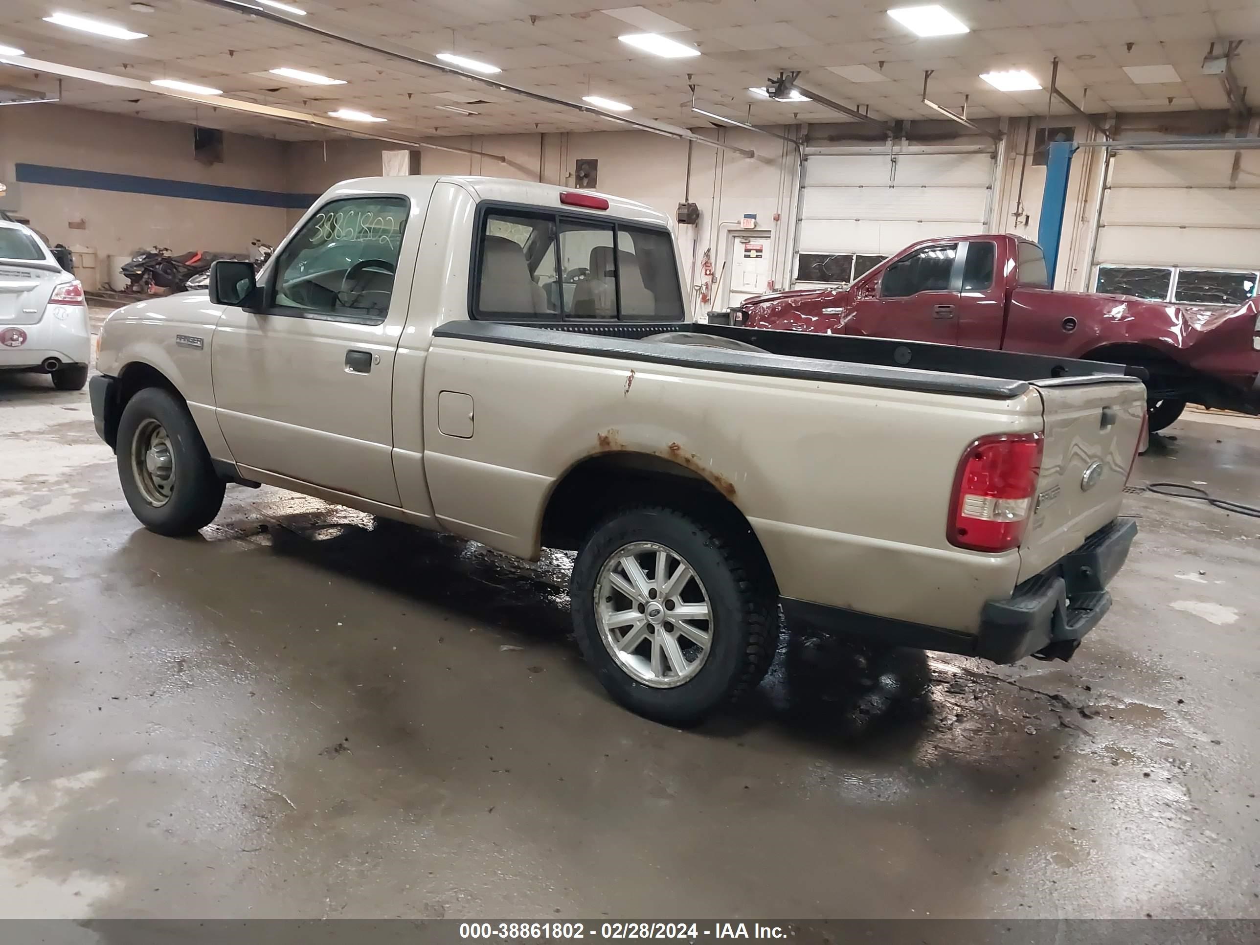 Photo 2 VIN: 1FTYR10D37PA27650 - FORD RANGER 