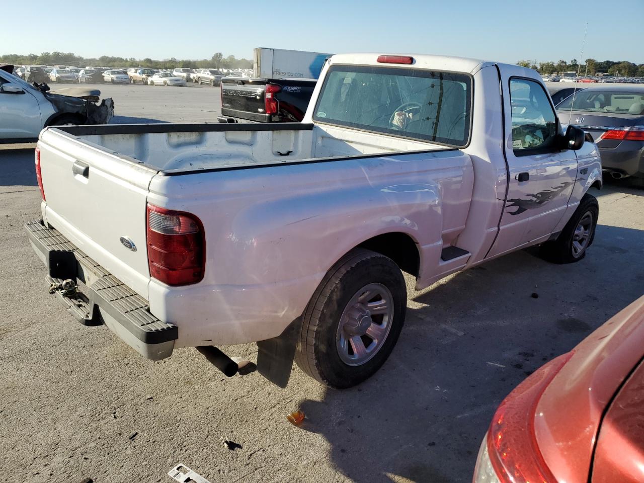 Photo 2 VIN: 1FTYR10D44PB47324 - FORD RANGER 