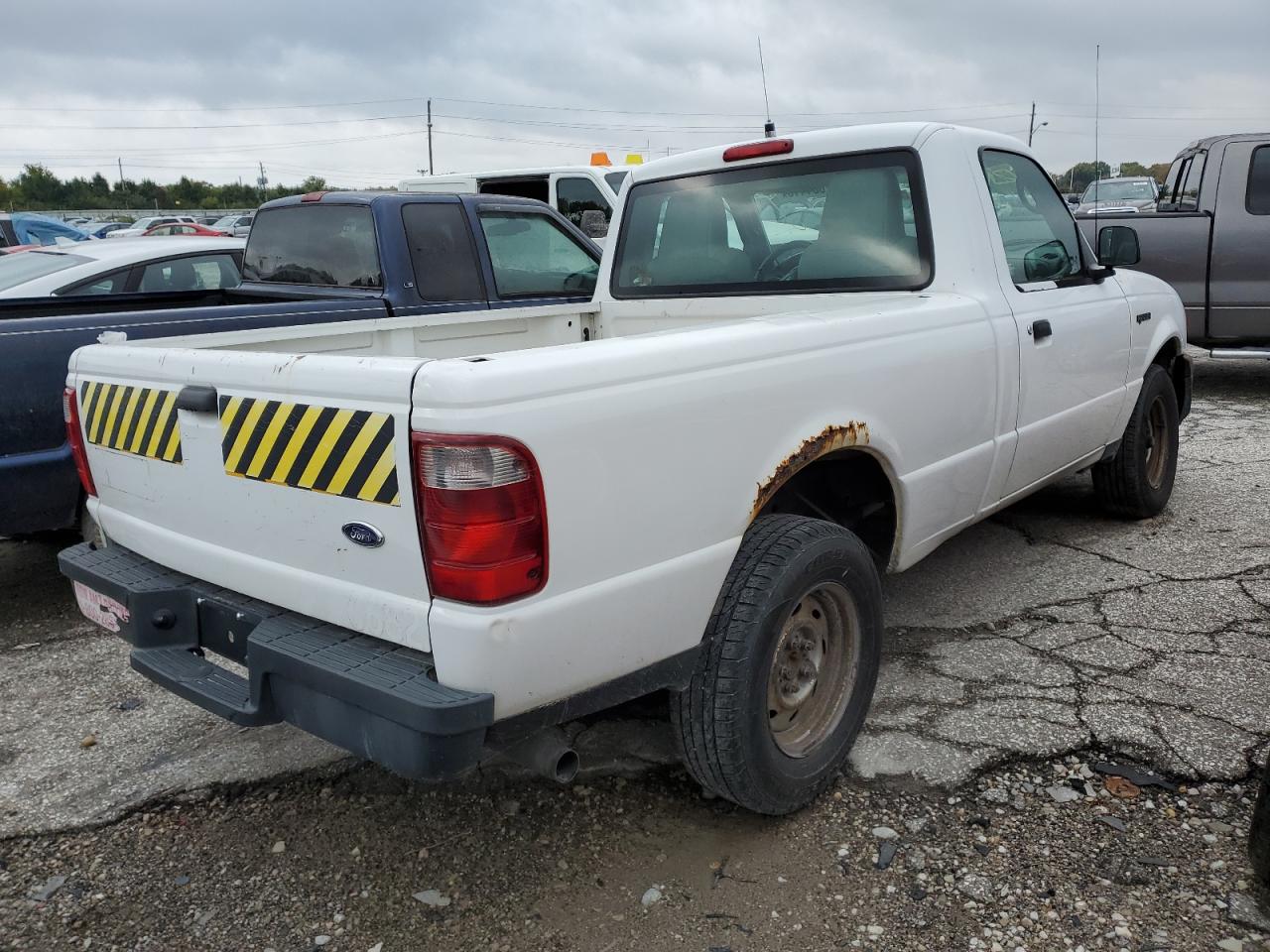 Photo 2 VIN: 1FTYR10D75PB12424 - FORD RANGER 