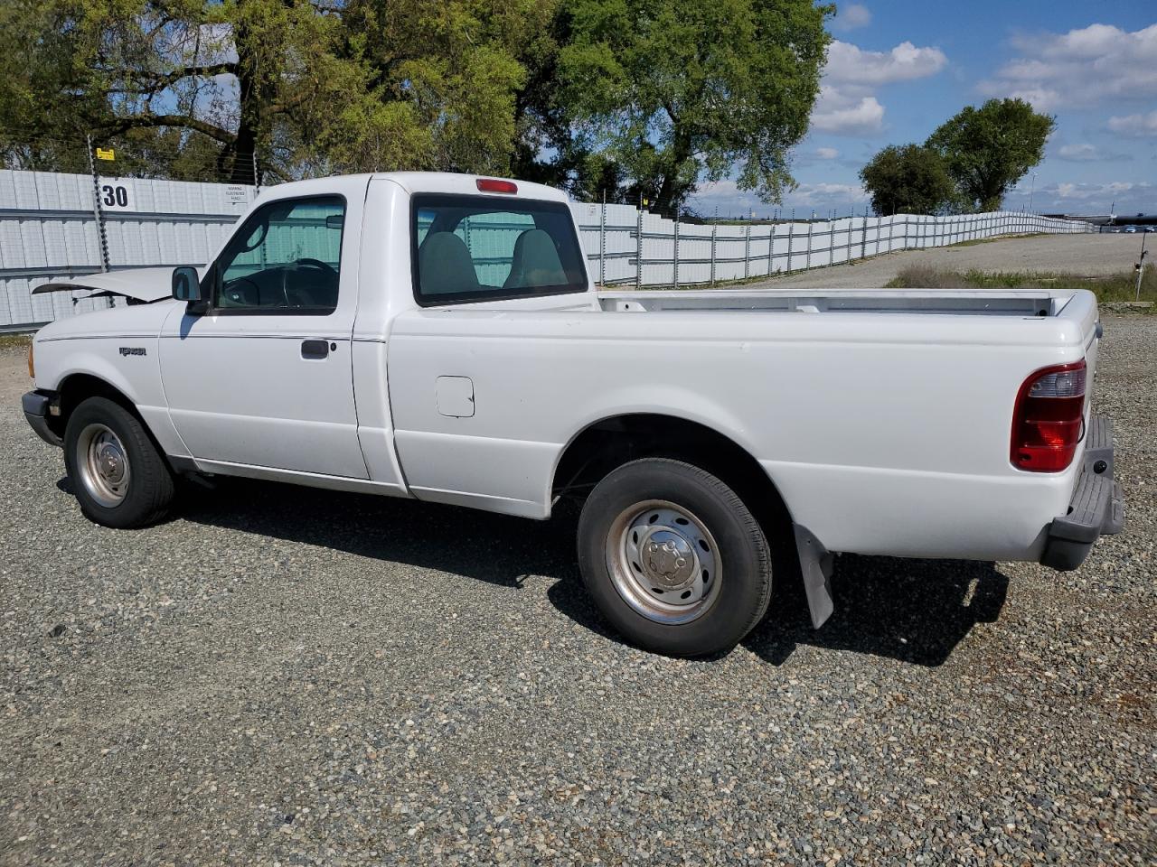 Photo 1 VIN: 1FTYR10E63PA76165 - FORD RANGER 