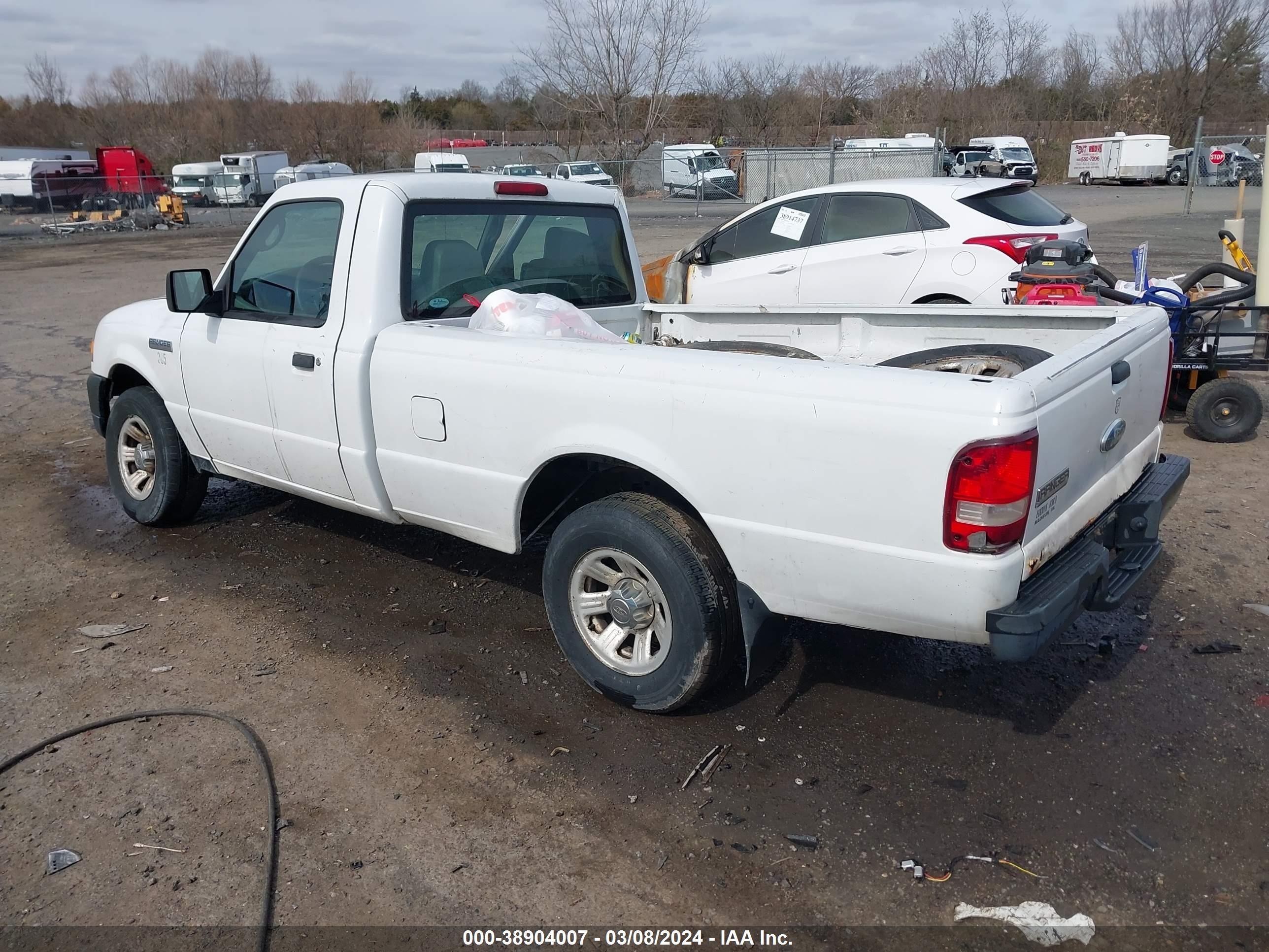 Photo 2 VIN: 1FTYR10E77PA82305 - FORD RANGER 