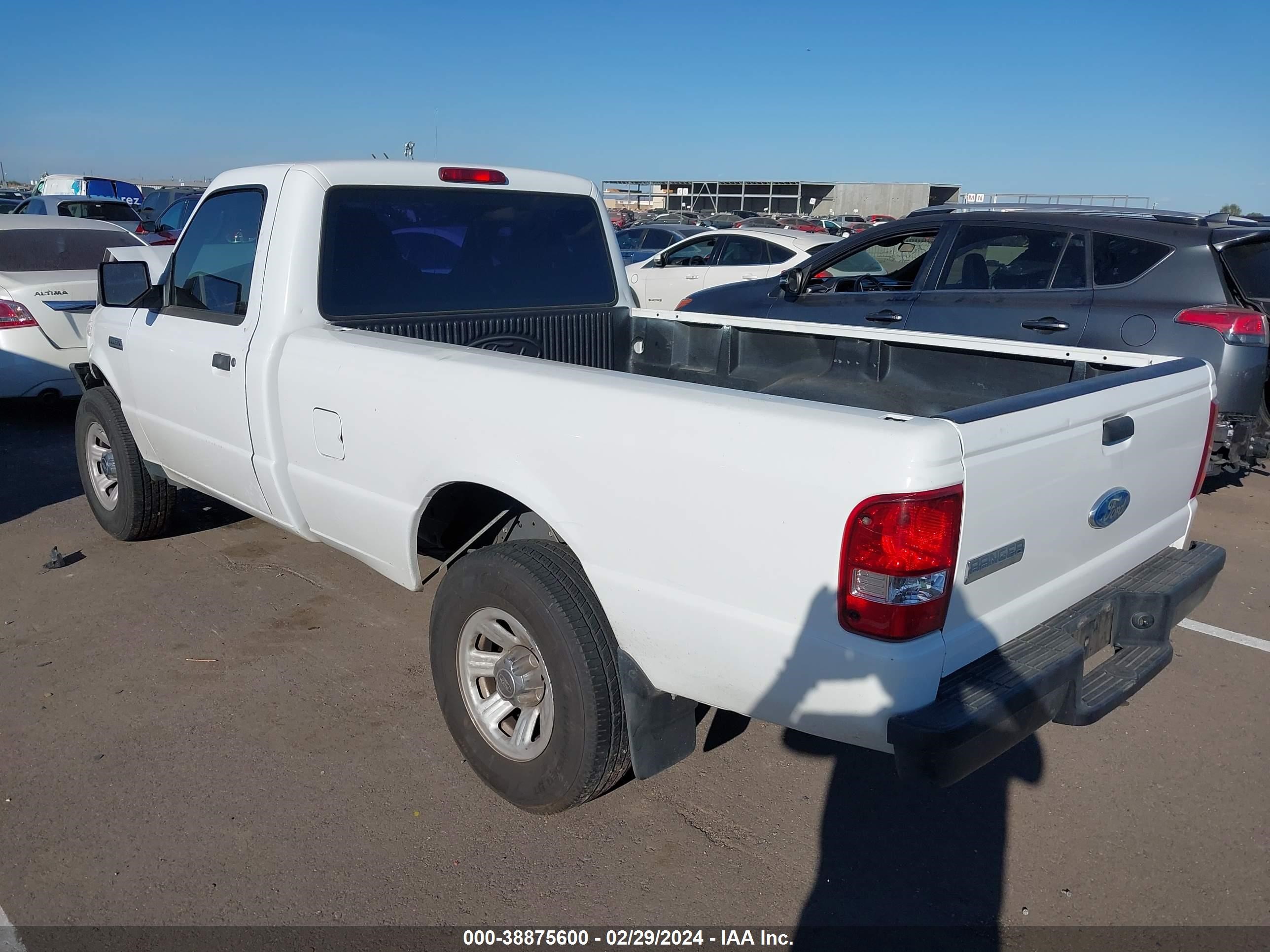 Photo 2 VIN: 1FTYR10U07PA11888 - FORD RANGER 