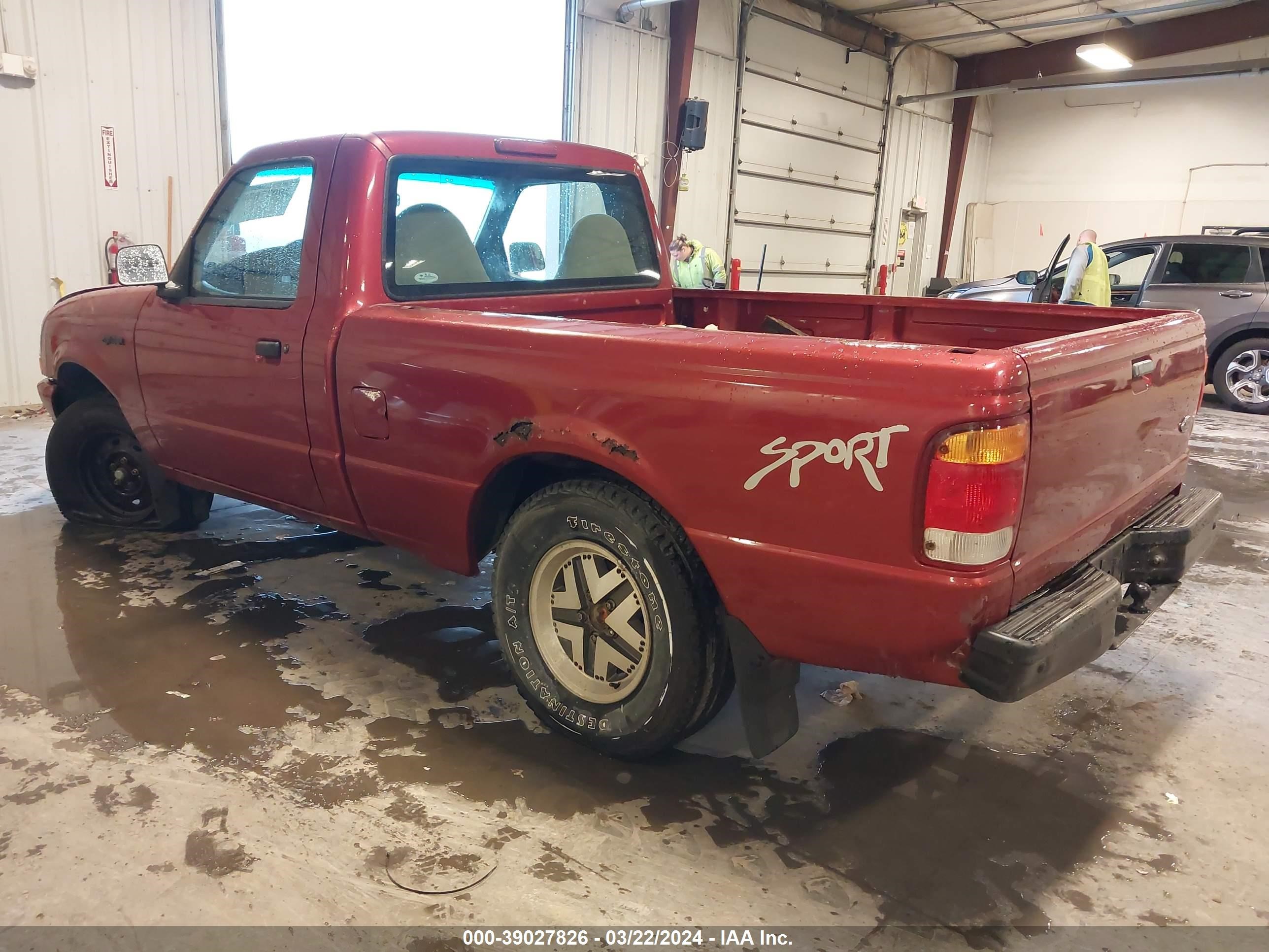 Photo 2 VIN: 1FTYR10U3WPB14530 - FORD RANGER 