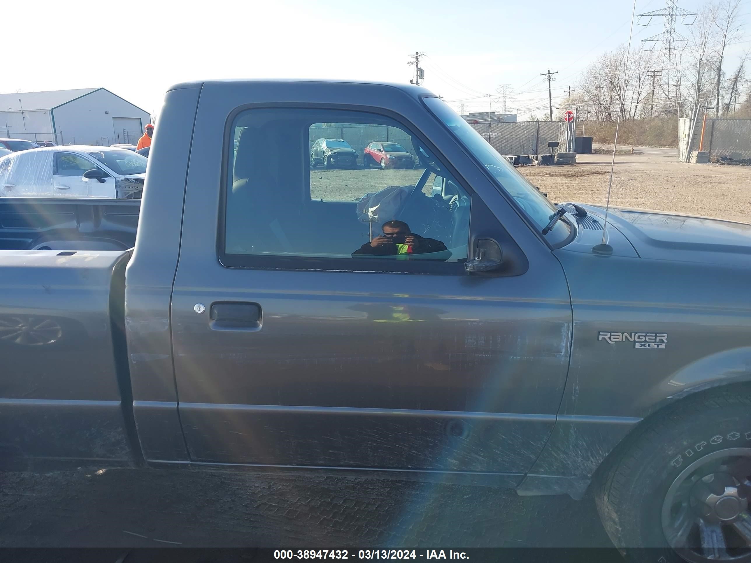 Photo 12 VIN: 1FTYR10U44PA64332 - FORD RANGER 