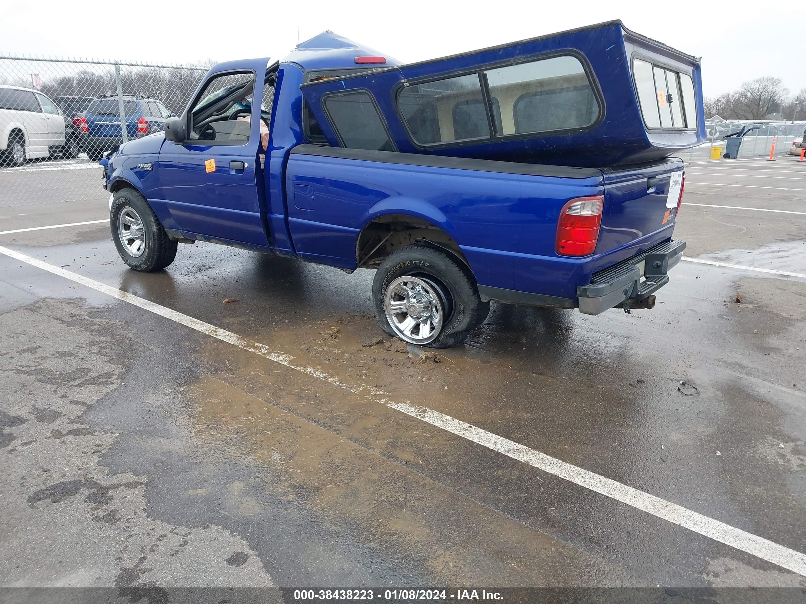 Photo 2 VIN: 1FTYR10U44PA72009 - FORD RANGER 