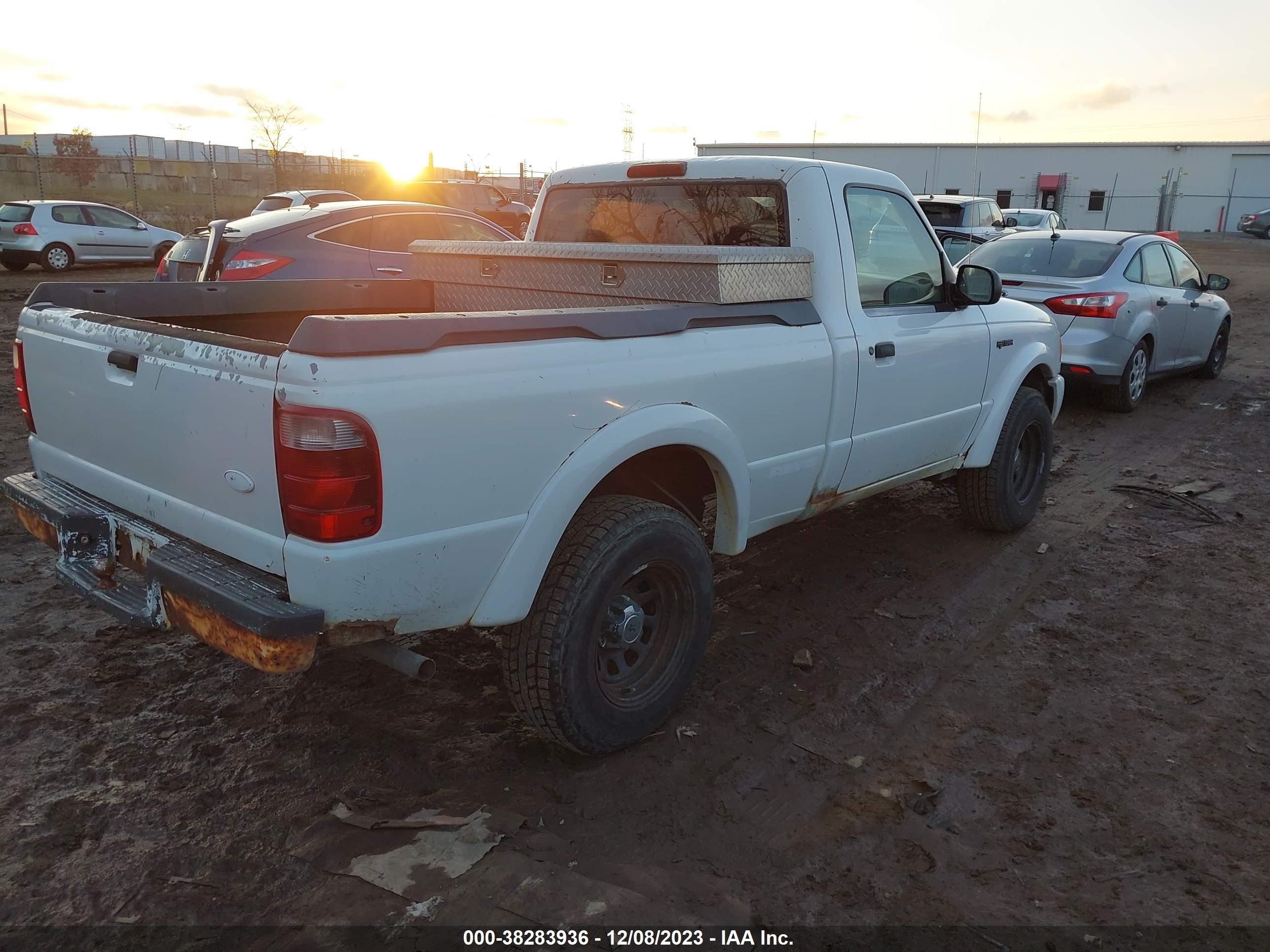 Photo 3 VIN: 1FTYR10UX1PB67573 - FORD RANGER 