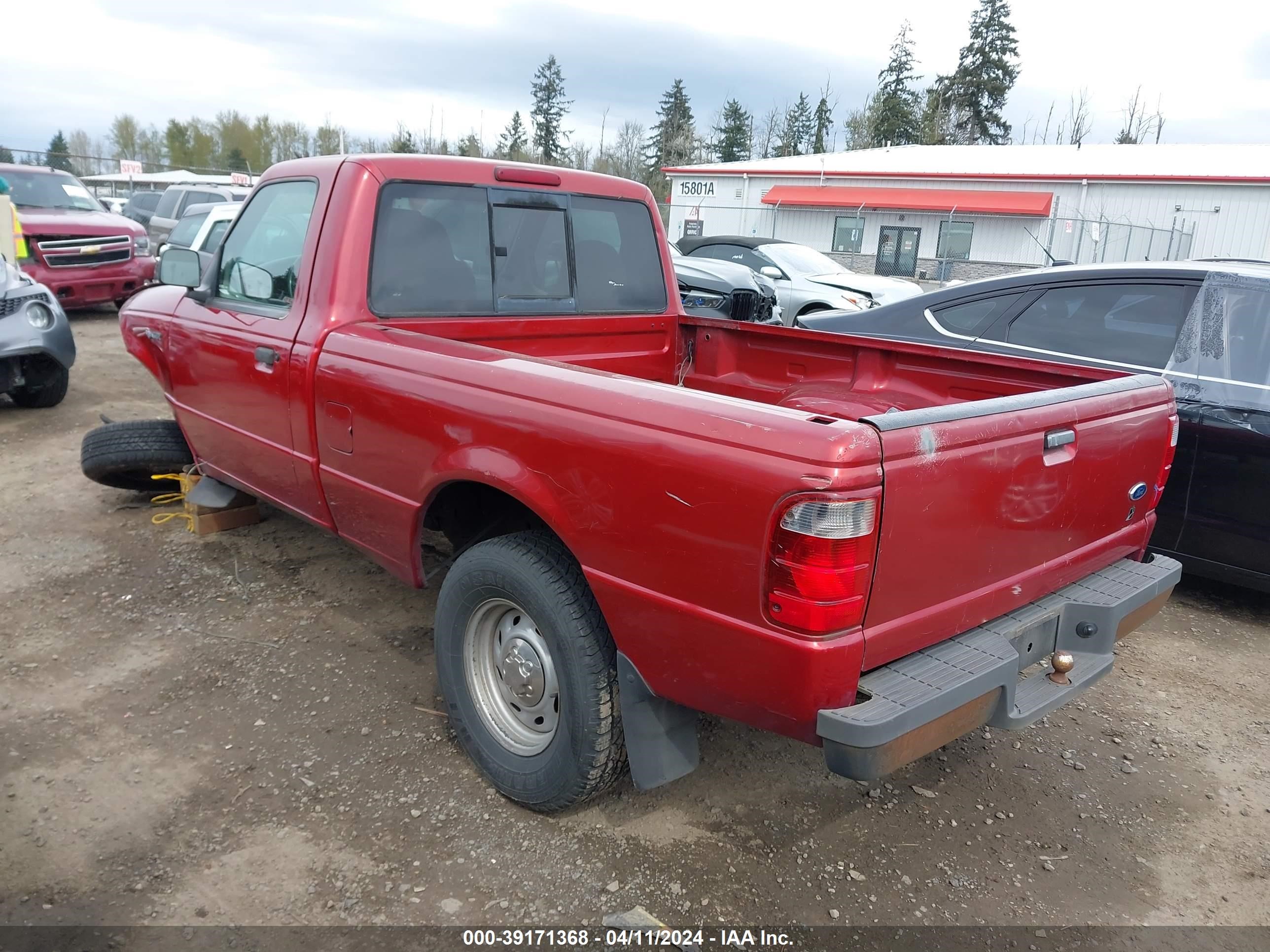 Photo 2 VIN: 1FTYR10V1YPC18090 - FORD RANGER 