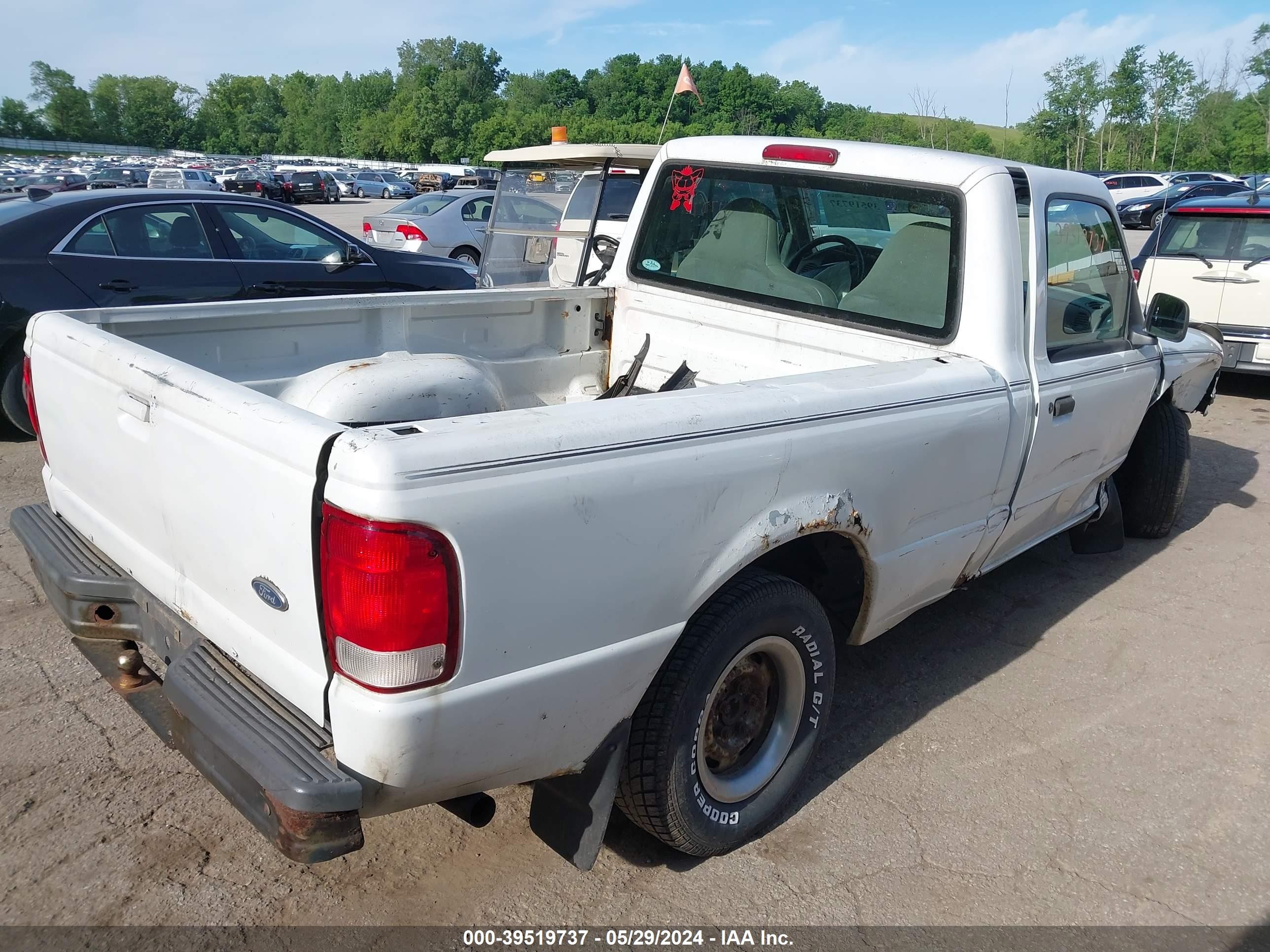 Photo 3 VIN: 1FTYR10V4YPA88533 - FORD RANGER 